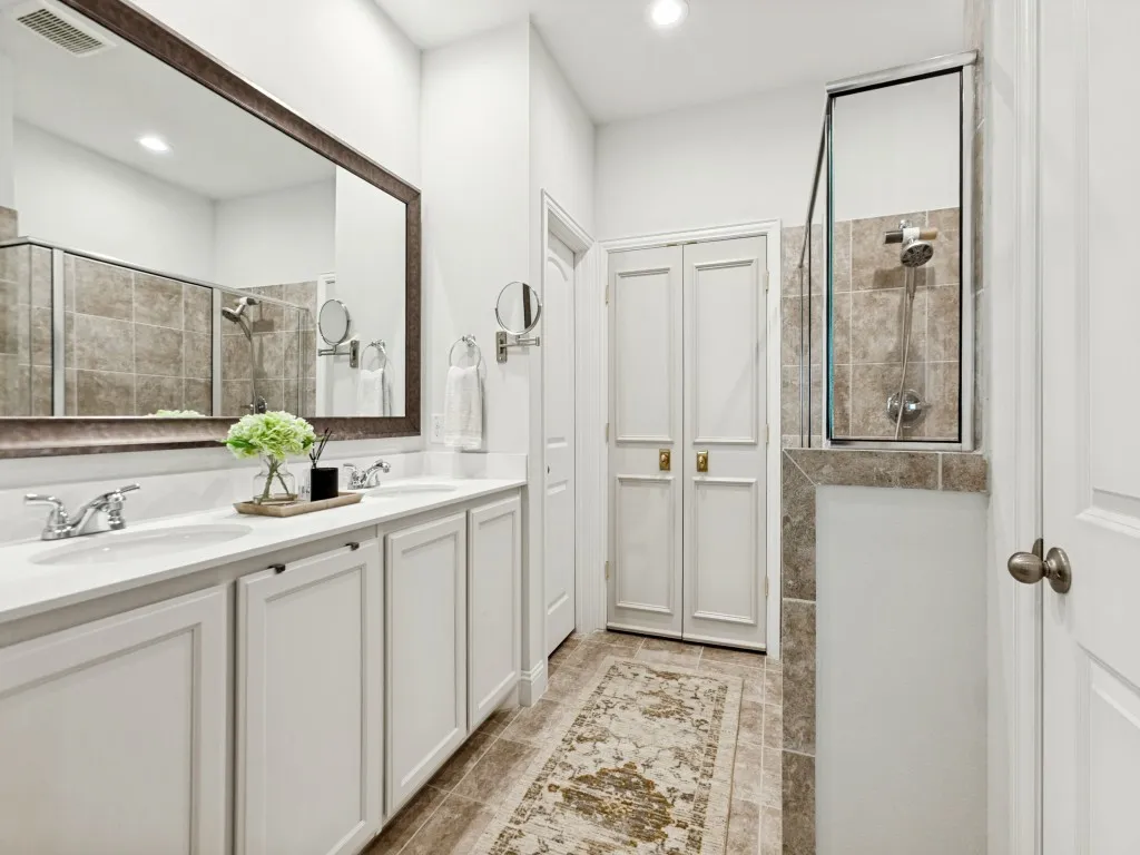 Townhouse For Sale in Denton County , 4224 Mingo Drive, Carrollton, Texas 75010, 3 Bedroom, 3 Bathroom, 2 Garage spaces, 2,091 Sqft, built in 2022, mls#21398956, Real Estate Agent in Carrollton, Homes For Sale in Denton county, Homes For Sale in Carrollton, Realtor in Carrollton Texas, Real Estate Brokerage Independent Realty Texas, Luminita Cordes Realtor