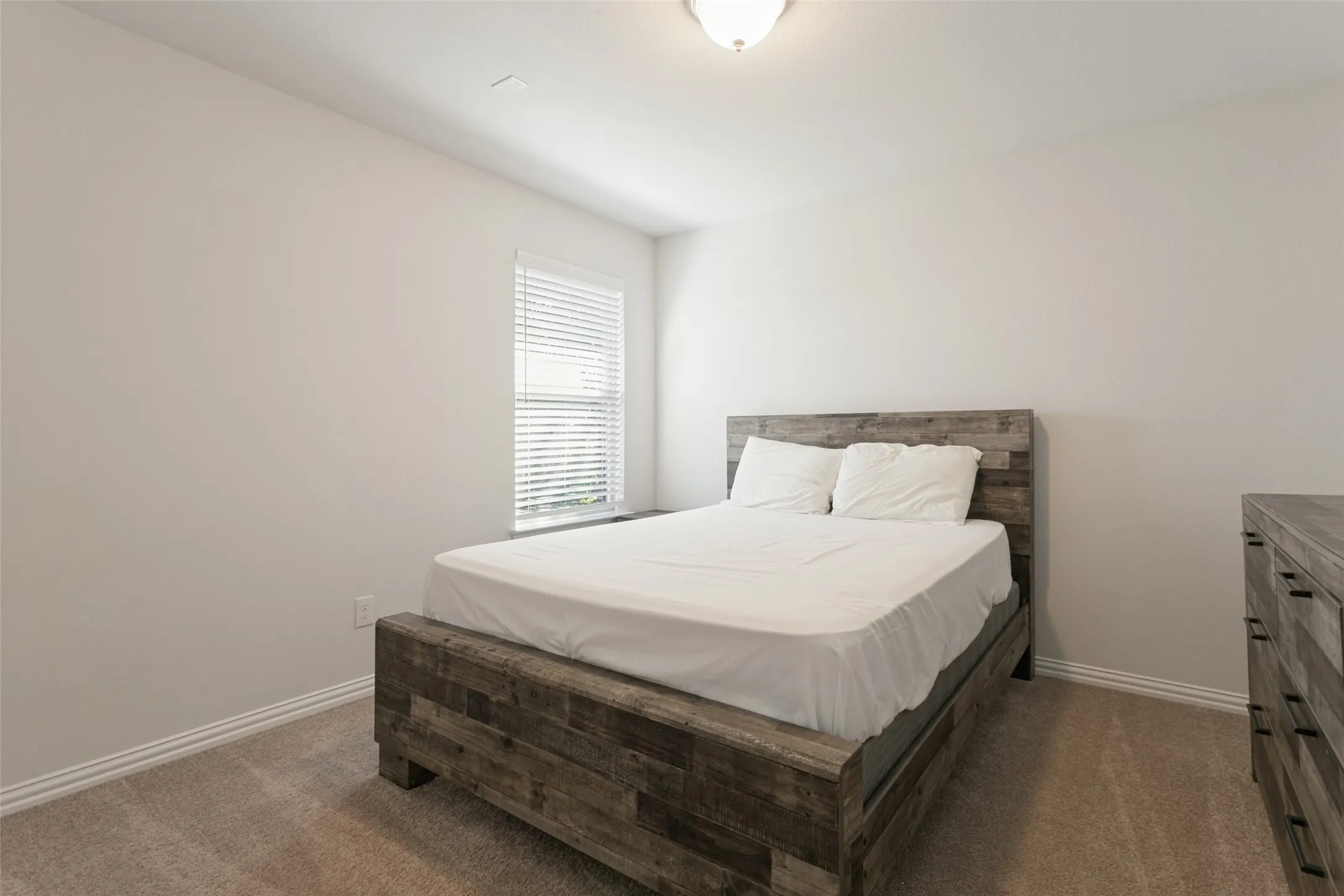 Single Family Residence For Sale in Denton County , 1989 Hope Tinley Court, Lewisville, Texas 75077, 3 Bedroom, 3 Bathroom, 2 Garage spaces, 1,776 Sqft, built in 2019, mls#21405761, Real Estate Agent in Lewisville, Homes For Sale in Denton county, Homes For Sale in Lewisville, Realtor in Lewisville Texas, Real Estate Brokerage Independent Realty Texas, Luminita Cordes Realtor