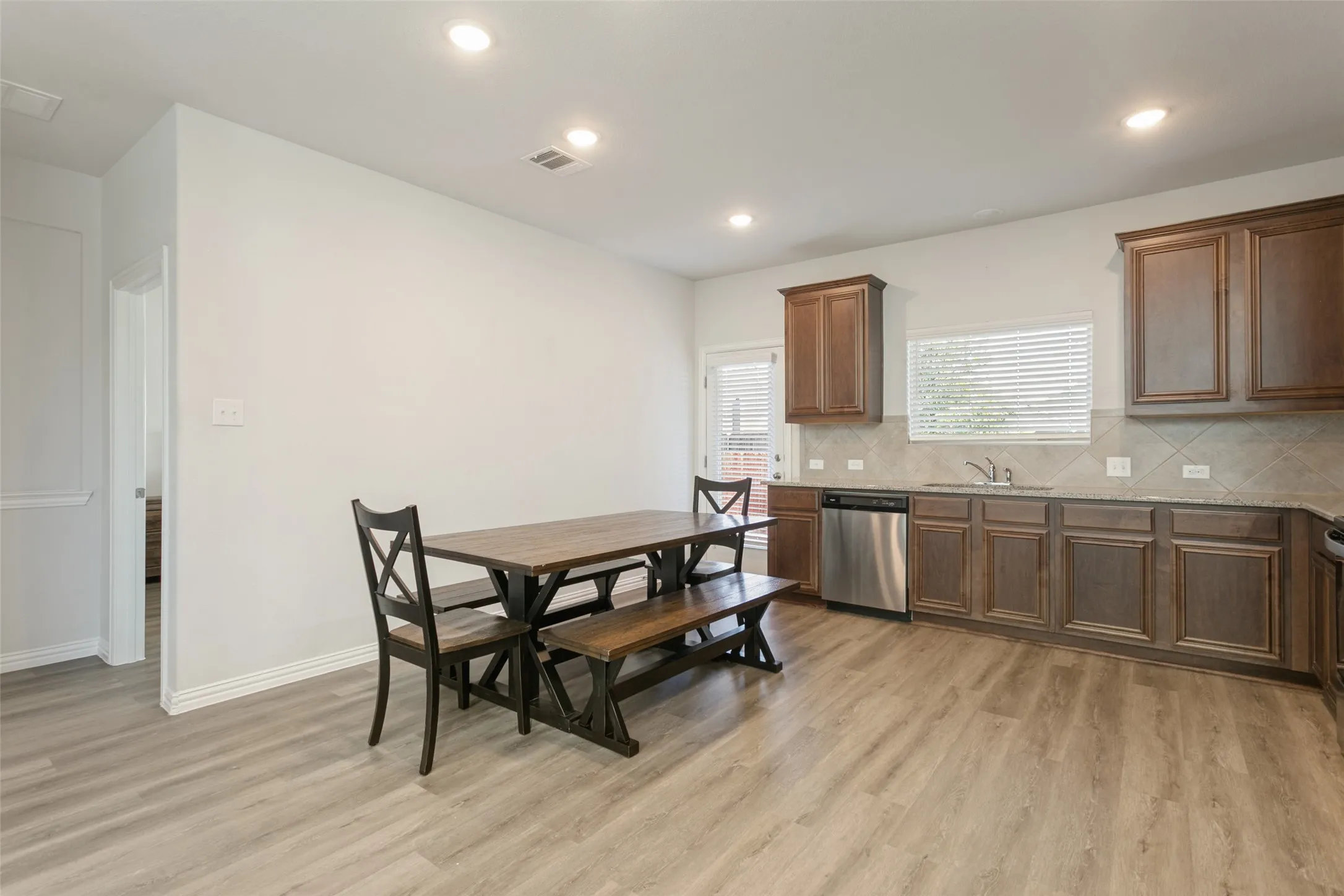 Single Family Residence For Sale in Denton County , 1989 Hope Tinley Court, Lewisville, Texas 75077, 3 Bedroom, 3 Bathroom, 2 Garage spaces, 1,776 Sqft, built in 2019, mls#21405761, Real Estate Agent in Lewisville, Homes For Sale in Denton county, Homes For Sale in Lewisville, Realtor in Lewisville Texas, Real Estate Brokerage Independent Realty Texas, Luminita Cordes Realtor