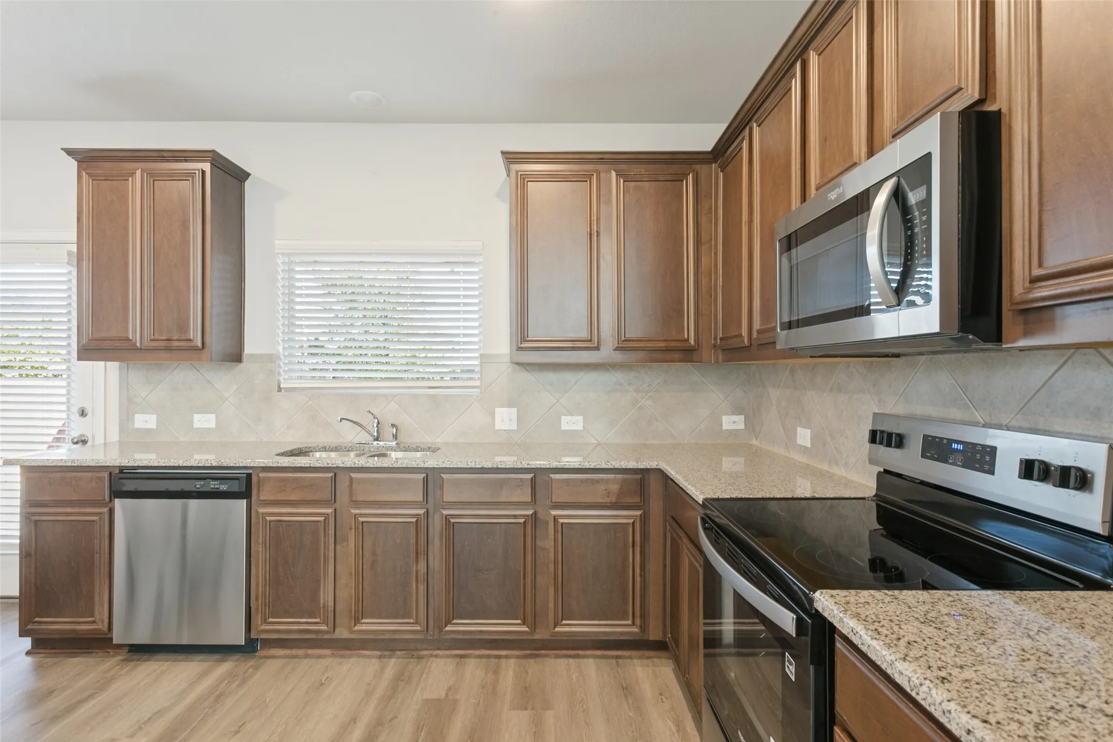 Single Family Residence For Sale in Denton County , 1989 Hope Tinley Court, Lewisville, Texas 75077, 3 Bedroom, 3 Bathroom, 2 Garage spaces, 1,776 Sqft, built in 2019, mls#21405761, Real Estate Agent in Lewisville, Homes For Sale in Denton county, Homes For Sale in Lewisville, Realtor in Lewisville Texas, Real Estate Brokerage Independent Realty Texas, Luminita Cordes Realtor