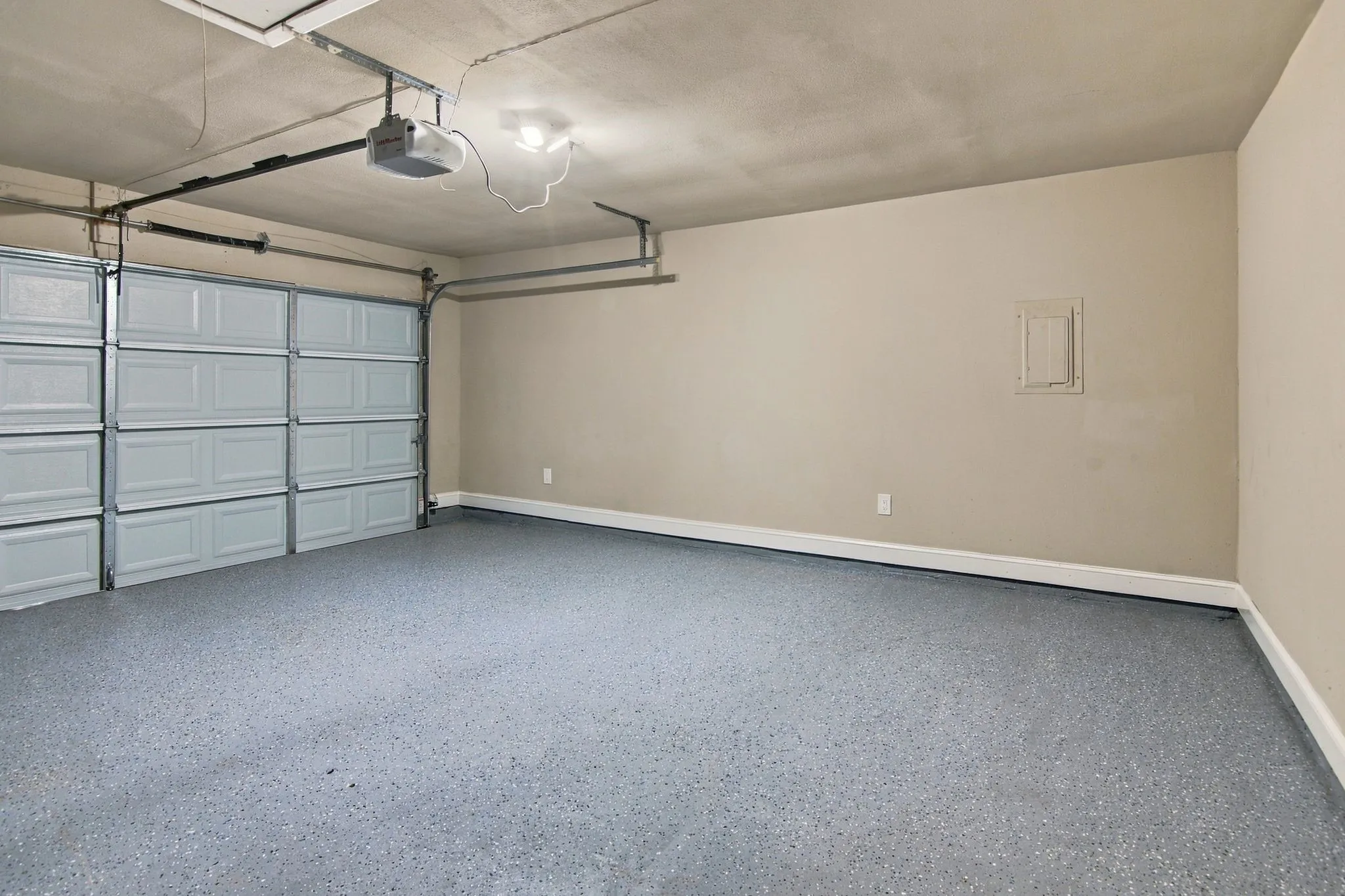 Single Family Residence For Sale in Tarrant County , 7025 Lincolnshire Lane, North Richland Hills, Texas 76182, 3 Bedroom, 2 Bathroom, 1 Garage spaces, 1,416 Sqft, built in 1978, mls#21401069, Real Estate Agent in North Richland Hills, Homes For Sale in Tarrant county, Homes For Sale in North Richland Hills, Realtor in North Richland Hills Texas, Real Estate Brokerage Independent Realty Texas, Luminita Cordes Realtor