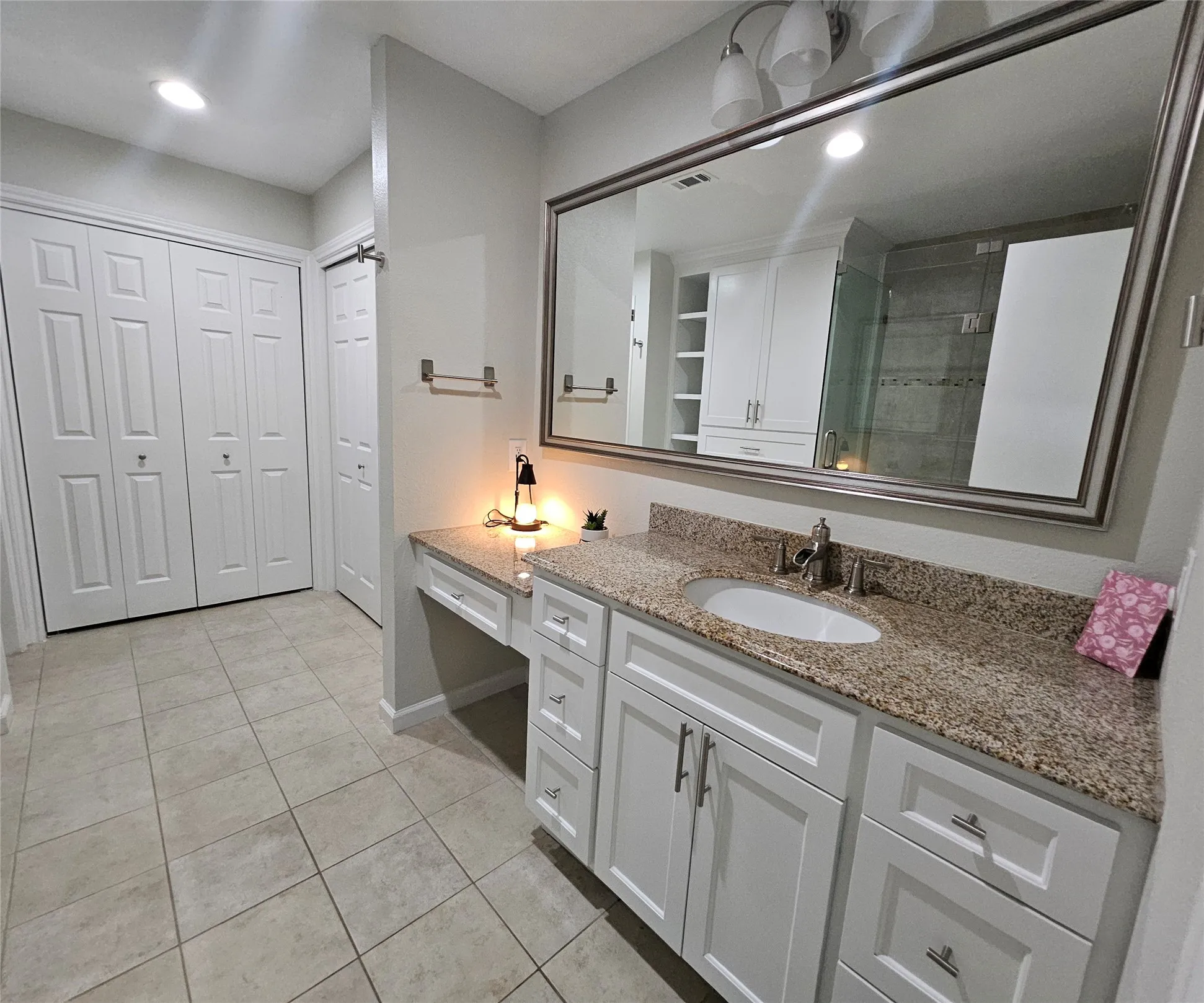 Townhouse For Rent in Collin County , 17910 Windflower Way 2004, Dallas, Texas 75252, 3 Bedroom, 3 Bathroom, Garage spaces, 1,555 Sqft, built in 1985, mls#21407457, Real Estate Agent in Dallas, Homes For Rent in Collin county, Homes For Rent in Dallas, Realtor in Dallas Texas, Real Estate Brokerage Independent Realty Texas, Luminita Cordes Realtor