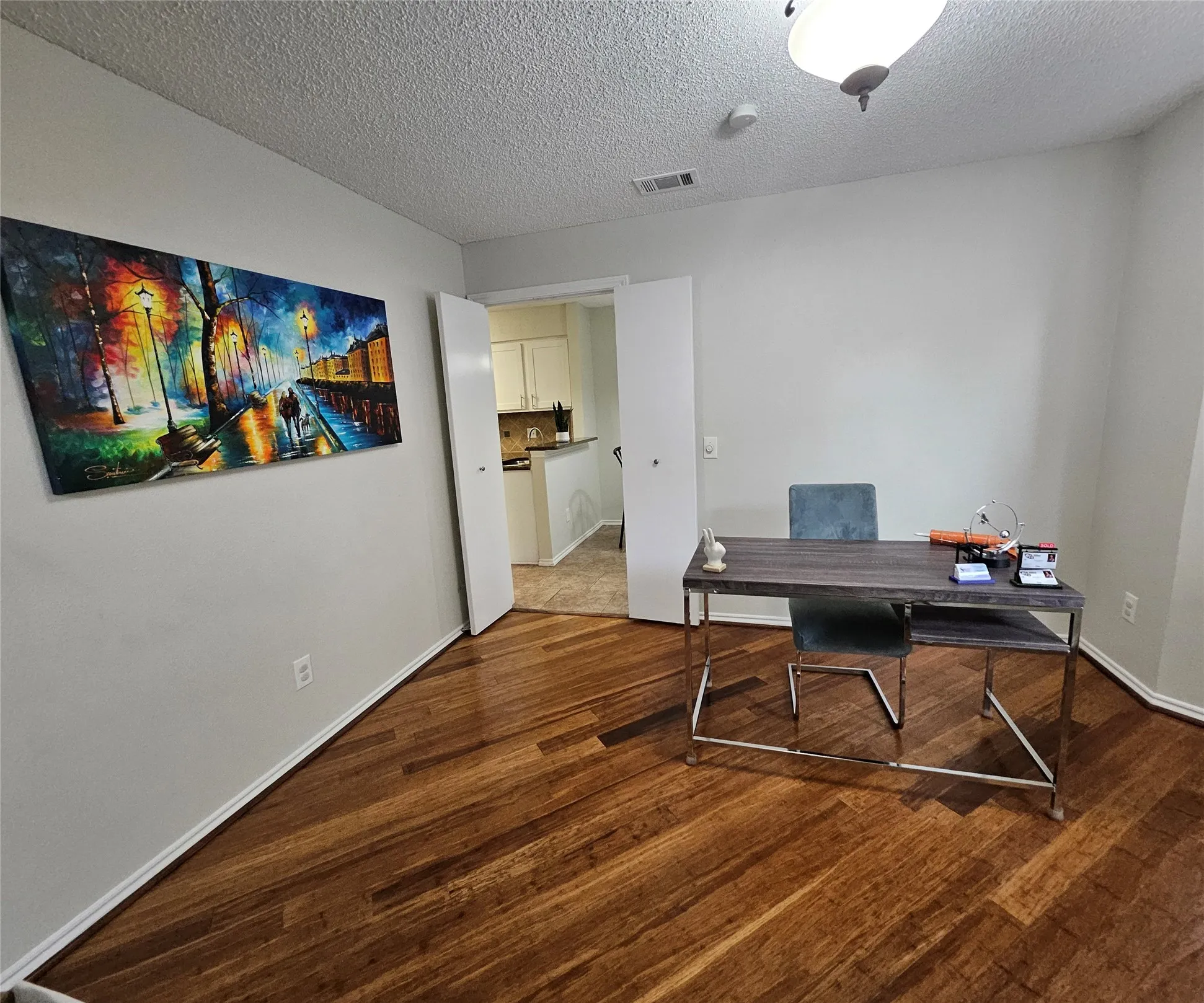 Townhouse For Rent in Collin County , 17910 Windflower Way 2004, Dallas, Texas 75252, 3 Bedroom, 3 Bathroom, Garage spaces, 1,555 Sqft, built in 1985, mls#21407457, Real Estate Agent in Dallas, Homes For Rent in Collin county, Homes For Rent in Dallas, Realtor in Dallas Texas, Real Estate Brokerage Independent Realty Texas, Luminita Cordes Realtor