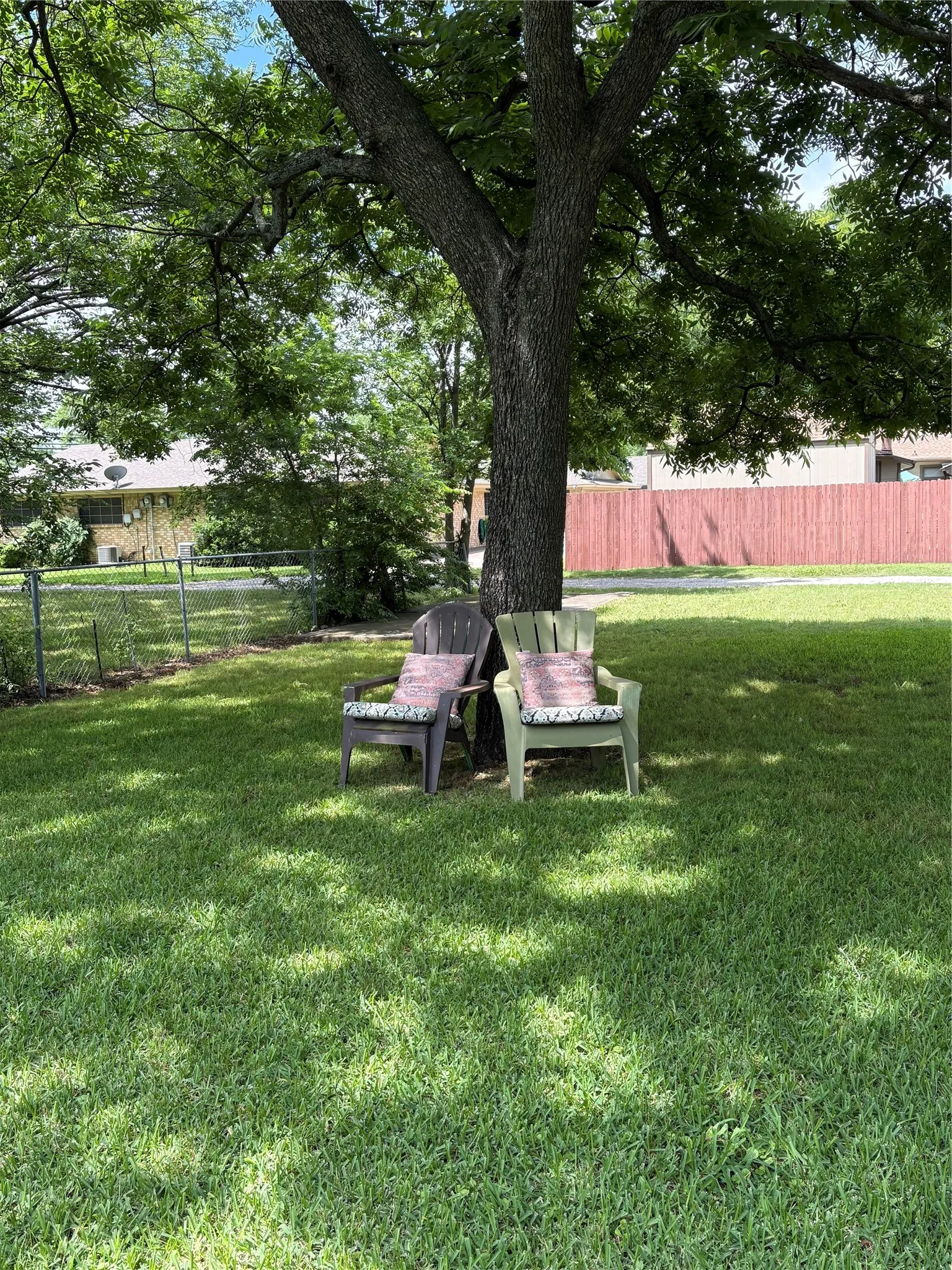 Single Family Residence For Rent in Grayson County , 1910 N Travis Street, Sherman, Texas 75092, 3 Bedroom, 1 Bathroom, Garage spaces, 1,150 Sqft, built in 1950, mls#21407413, Real Estate Agent in Sherman, Homes For Rent in Grayson county, Homes For Rent in Sherman, Realtor in Sherman Texas, Real Estate Brokerage Independent Realty Texas, Luminita Cordes Realtor