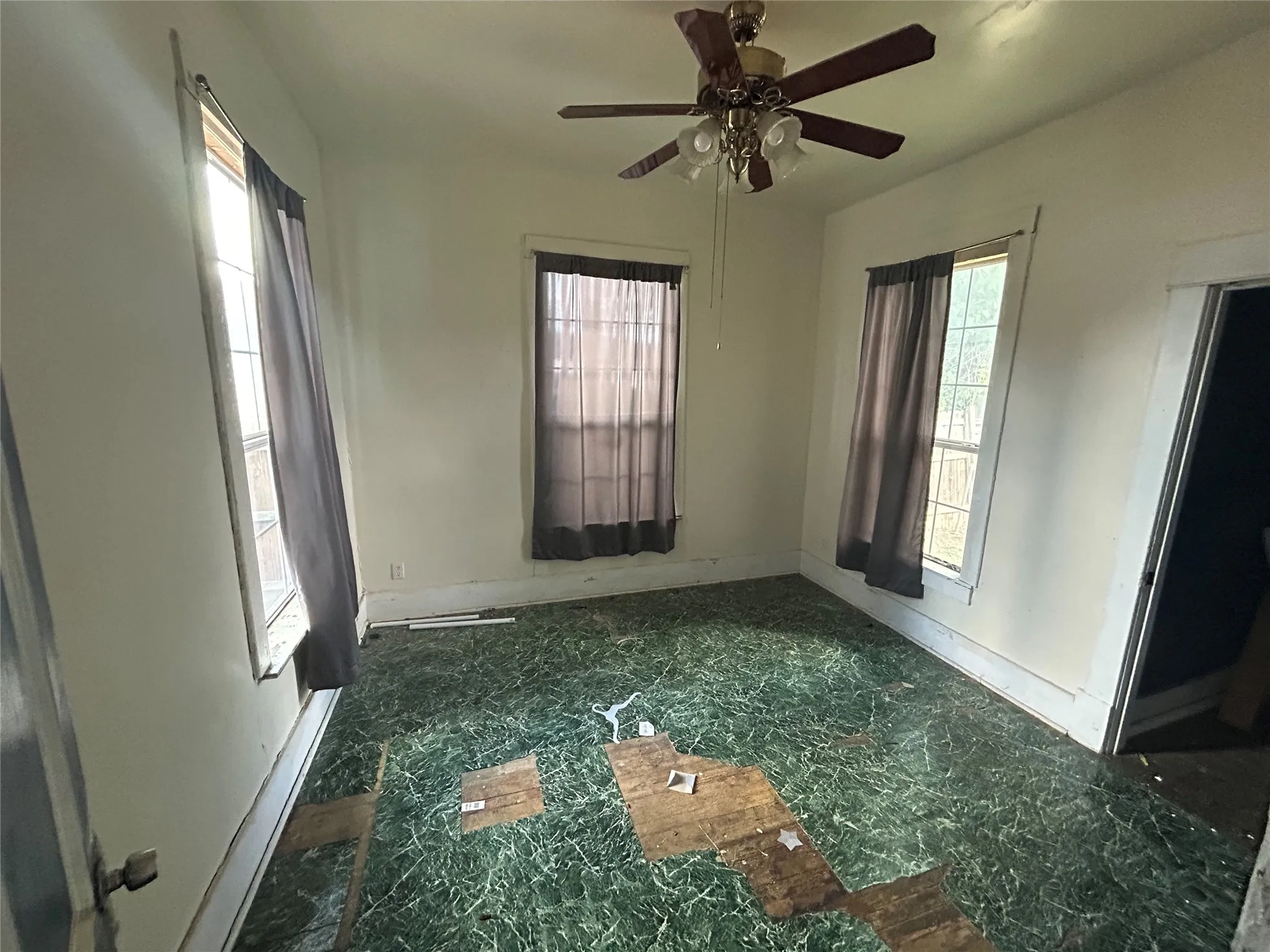 Business For Rent in Dallas County , 428 W 7th Street, Dallas, Texas 75208, 0, 0, Garage spaces, 0 Sqft, built in 1945, mls#21407459, Real Estate Agent in Dallas, Homes For Rent in Dallas county, Homes For Rent in Dallas, Realtor in Dallas Texas, Real Estate Brokerage Independent Realty Texas, Luminita Cordes Realtor