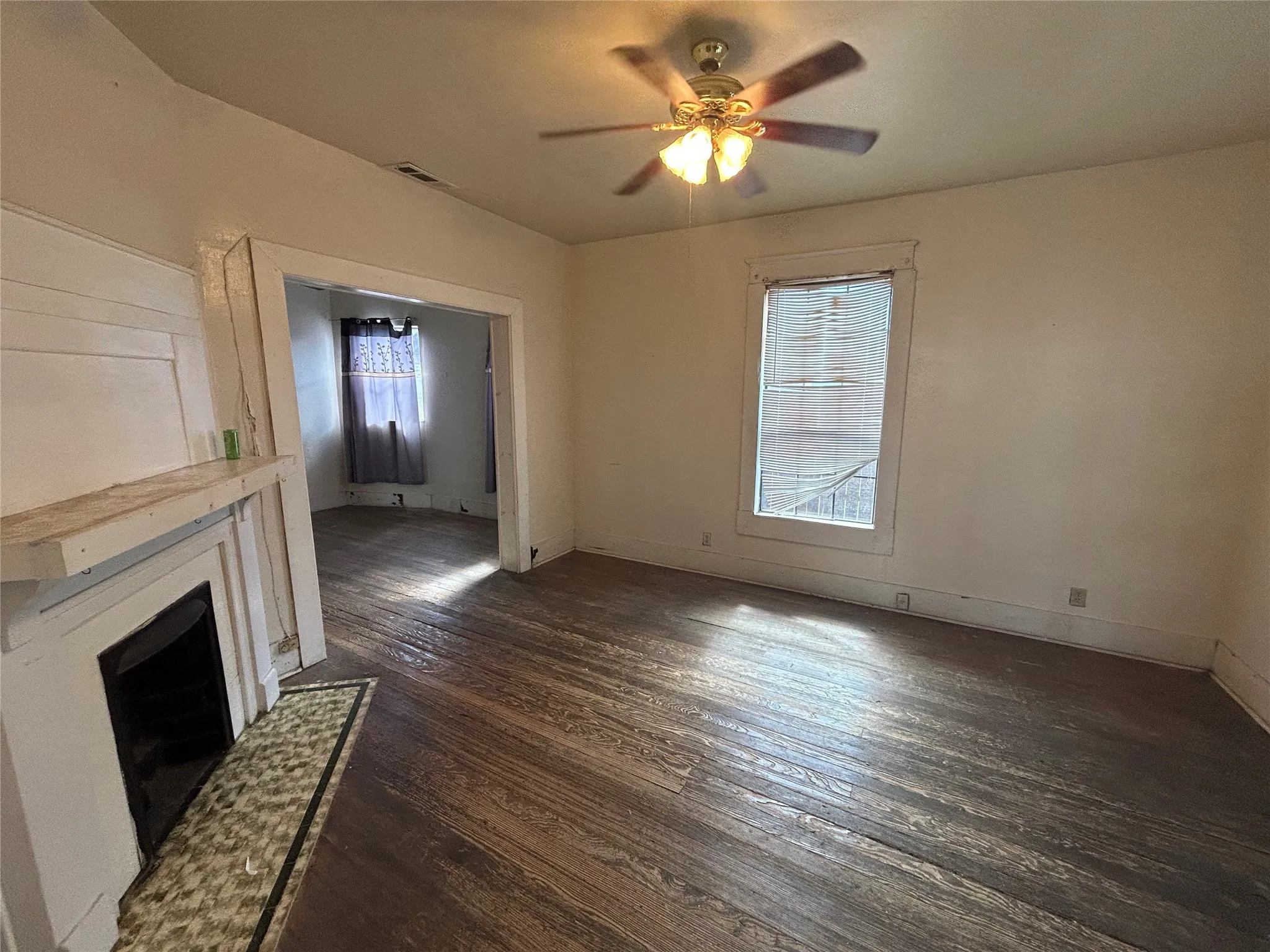 Business For Rent in Dallas County , 428 W 7th Street, Dallas, Texas 75208, 0, 0, Garage spaces, 0 Sqft, built in 1945, mls#21407459, Real Estate Agent in Dallas, Homes For Rent in Dallas county, Homes For Rent in Dallas, Realtor in Dallas Texas, Real Estate Brokerage Independent Realty Texas, Luminita Cordes Realtor