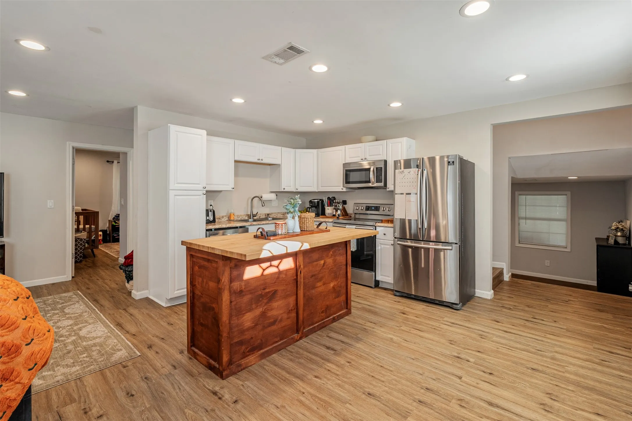 Single Family Residence For Sale in Henderson County , 118 Red Bud Road, Gun Barrel City, Texas 75156, 3 Bedroom, 3 Bathroom, Garage spaces, 1,768 Sqft, built in 0, mls#21407442, Real Estate Agent in Gun Barrel City, Homes For Sale in Henderson county, Homes For Sale in Gun Barrel City, Realtor in Gun Barrel City Texas, Real Estate Brokerage Independent Realty Texas, Luminita Cordes Realtor