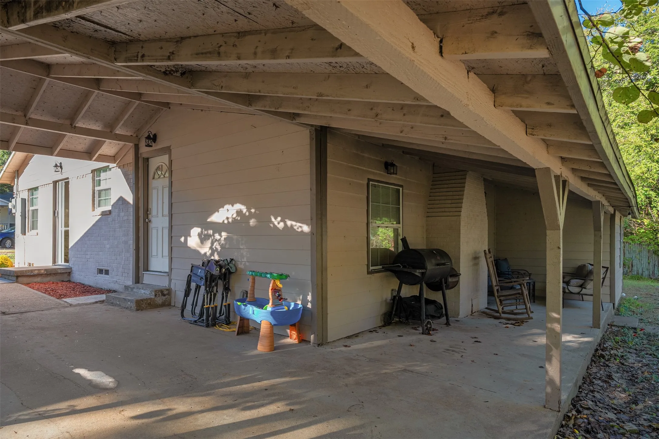 Single Family Residence For Sale in Henderson County , 118 Red Bud Road, Gun Barrel City, Texas 75156, 3 Bedroom, 3 Bathroom, Garage spaces, 1,768 Sqft, built in 0, mls#21407442, Real Estate Agent in Gun Barrel City, Homes For Sale in Henderson county, Homes For Sale in Gun Barrel City, Realtor in Gun Barrel City Texas, Real Estate Brokerage Independent Realty Texas, Luminita Cordes Realtor