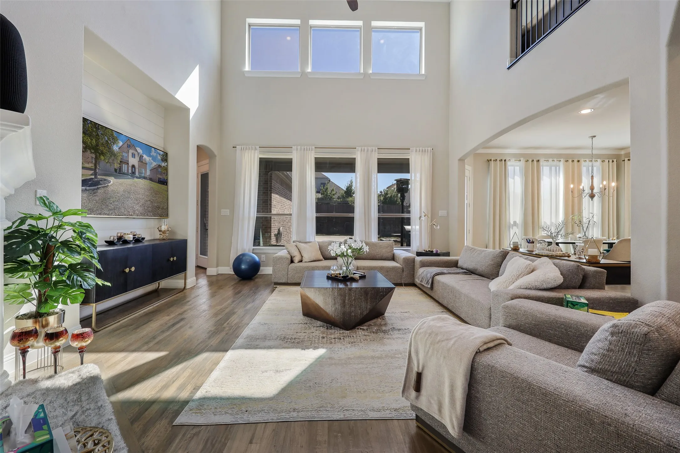 2 story living area