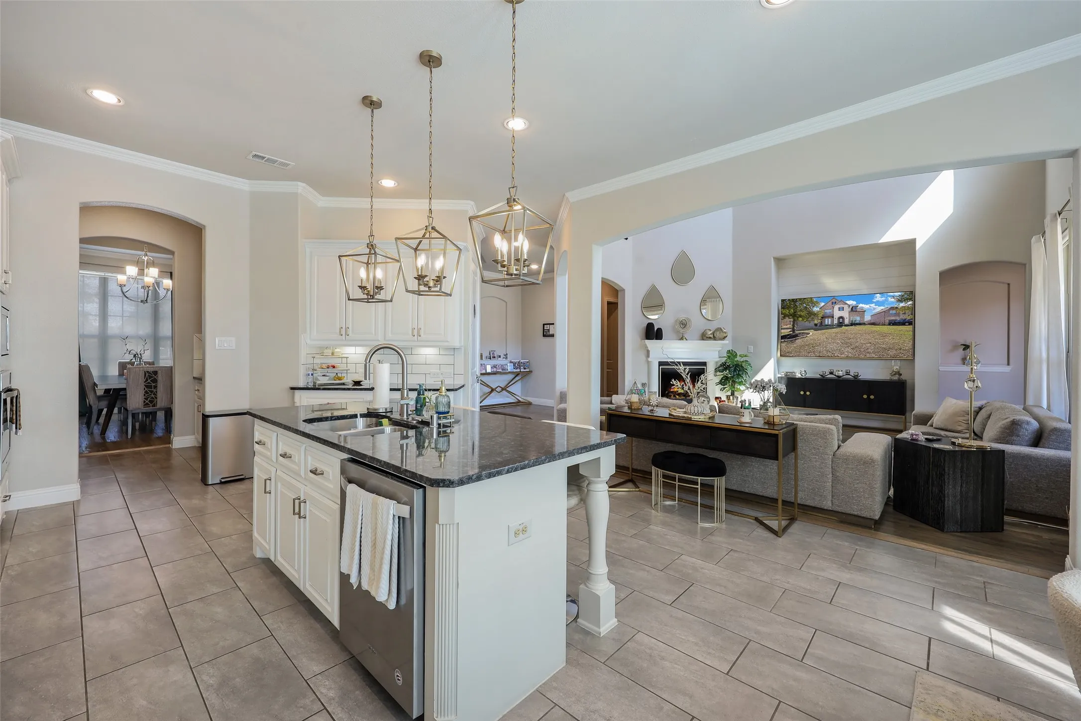 Single Family Residence For Sale in Collin County , 1800 Shavano Way, Prosper, Texas 75078, 4 Bedroom, 5 Bathroom, 2 Garage spaces, 3,950 Sqft, built in 2017, mls#21401075, Real Estate Agent in Prosper, Homes For Sale in Collin county, Homes For Sale in Prosper, Realtor in Prosper Texas, Real Estate Brokerage Independent Realty Texas, Luminita Cordes Realtor