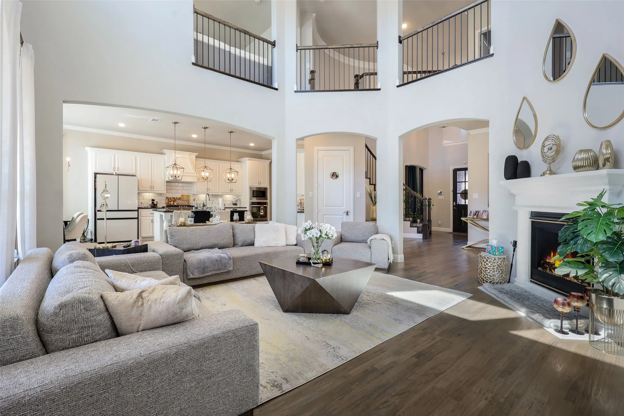 Single Family Residence For Sale in Collin County , 1800 Shavano Way, Prosper, Texas 75078, 4 Bedroom, 5 Bathroom, 2 Garage spaces, 3,950 Sqft, built in 2017, mls#21401075, Real Estate Agent in Prosper, Homes For Sale in Collin county, Homes For Sale in Prosper, Realtor in Prosper Texas, Real Estate Brokerage Independent Realty Texas, Luminita Cordes Realtor