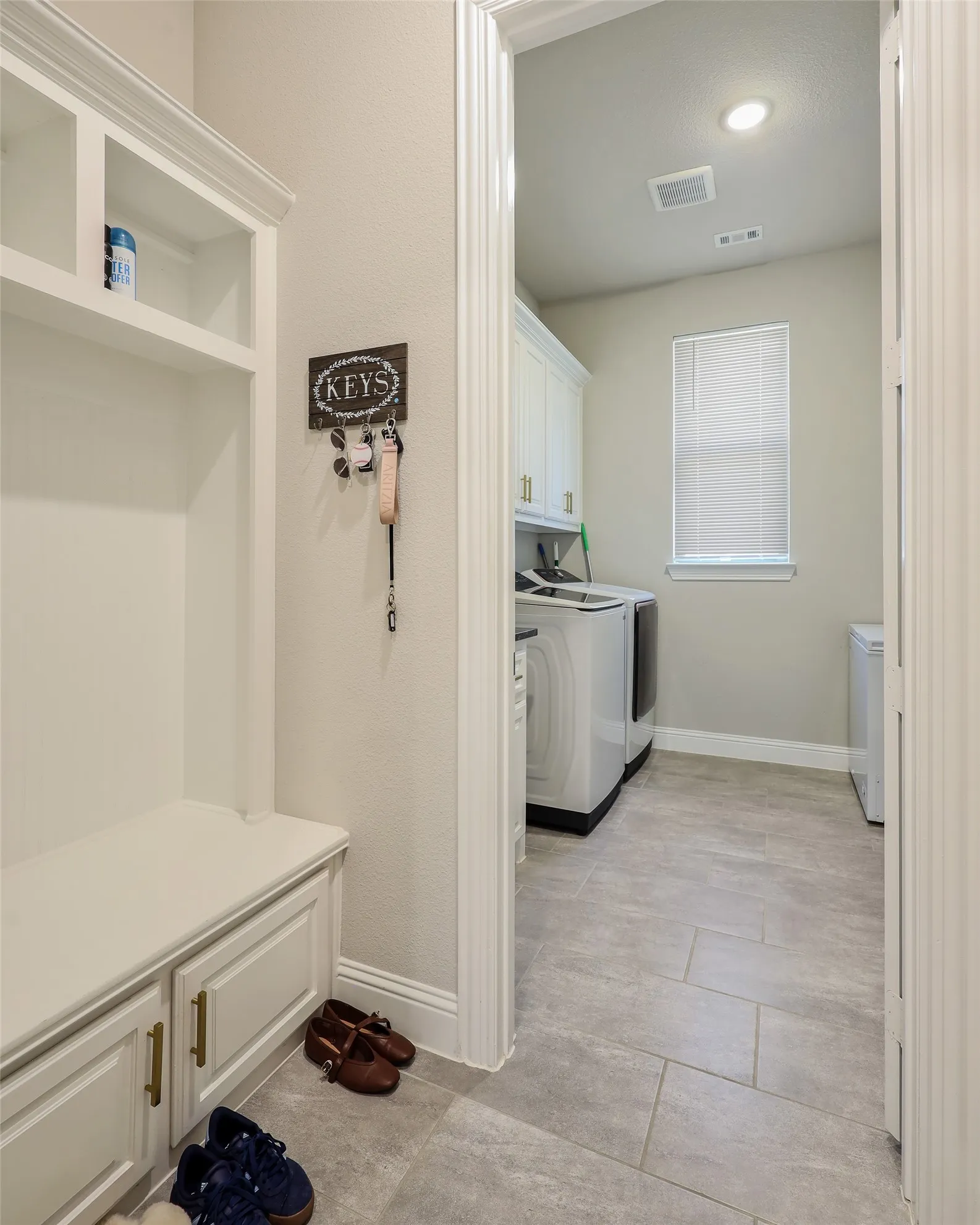 Single Family Residence For Sale in Collin County , 1800 Shavano Way, Prosper, Texas 75078, 4 Bedroom, 5 Bathroom, 2 Garage spaces, 3,950 Sqft, built in 2017, mls#21401075, Real Estate Agent in Prosper, Homes For Sale in Collin county, Homes For Sale in Prosper, Realtor in Prosper Texas, Real Estate Brokerage Independent Realty Texas, Luminita Cordes Realtor