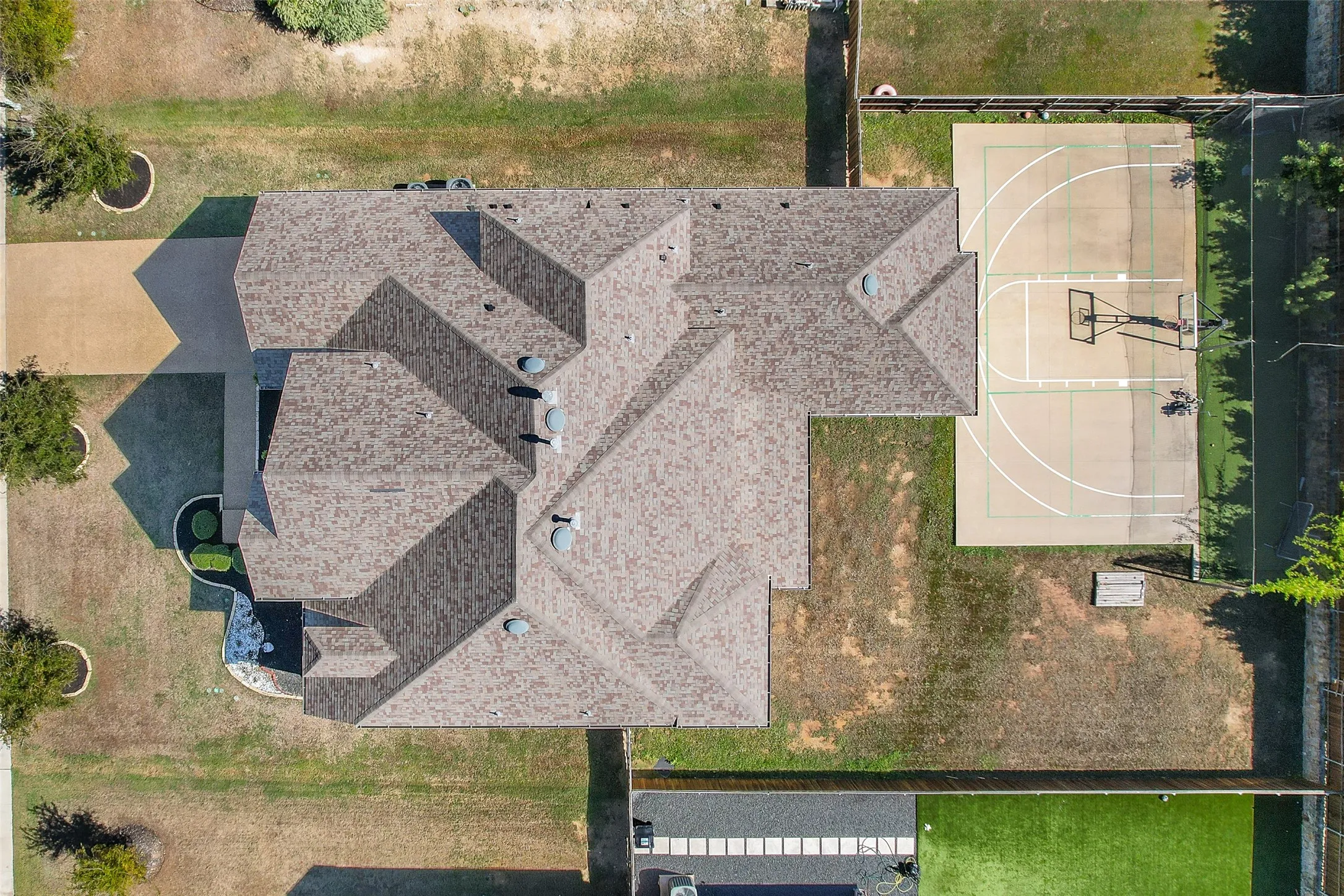 Single Family Residence For Sale in Collin County , 1800 Shavano Way, Prosper, Texas 75078, 4 Bedroom, 5 Bathroom, 2 Garage spaces, 3,950 Sqft, built in 2017, mls#21401075, Real Estate Agent in Prosper, Homes For Sale in Collin county, Homes For Sale in Prosper, Realtor in Prosper Texas, Real Estate Brokerage Independent Realty Texas, Luminita Cordes Realtor
