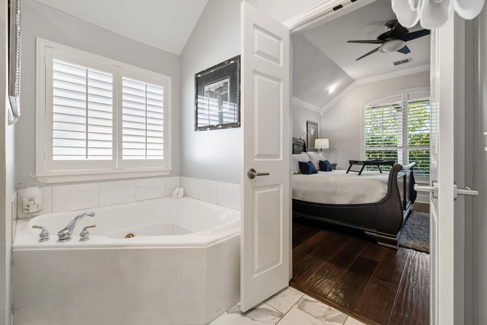 Single Family Residence For Sale in Collin County , 292 Cheyenne Drive, Fairview, Texas 75069, 2 Bedroom, 2 Bathroom, 2 Garage spaces, 2,421 Sqft, built in 2004, mls#21407454, Real Estate Agent in Fairview, Homes For Sale in Collin county, Homes For Sale in Fairview, Realtor in Fairview Texas, Real Estate Brokerage Independent Realty Texas, Luminita Cordes Realtor