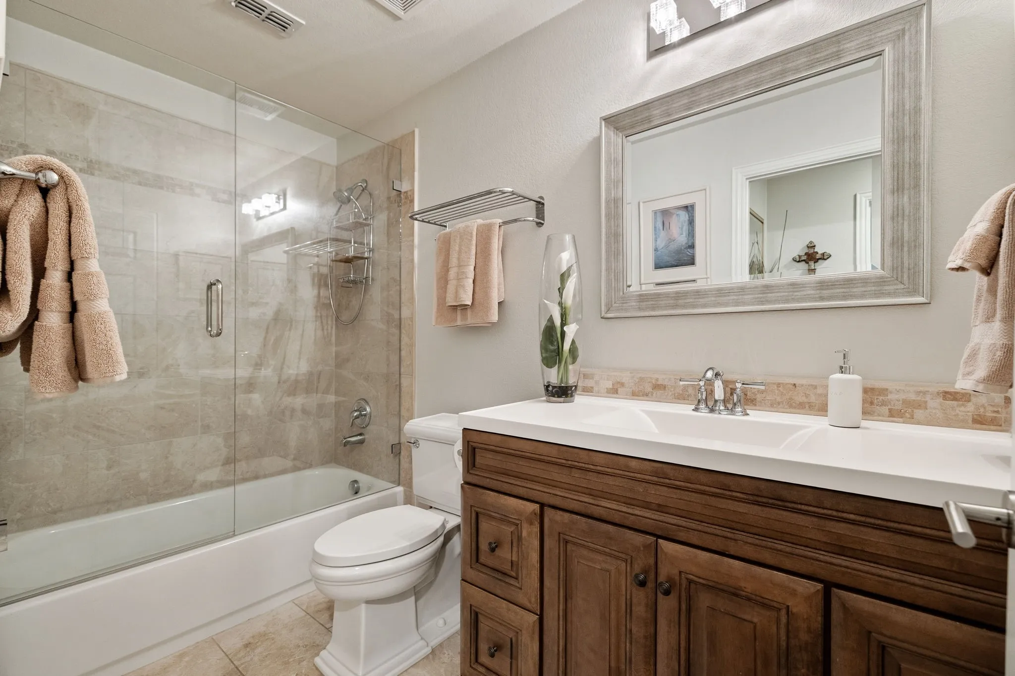 Single Family Residence For Sale in Collin County , 292 Cheyenne Drive, Fairview, Texas 75069, 2 Bedroom, 2 Bathroom, 2 Garage spaces, 2,421 Sqft, built in 2004, mls#21407454, Real Estate Agent in Fairview, Homes For Sale in Collin county, Homes For Sale in Fairview, Realtor in Fairview Texas, Real Estate Brokerage Independent Realty Texas, Luminita Cordes Realtor