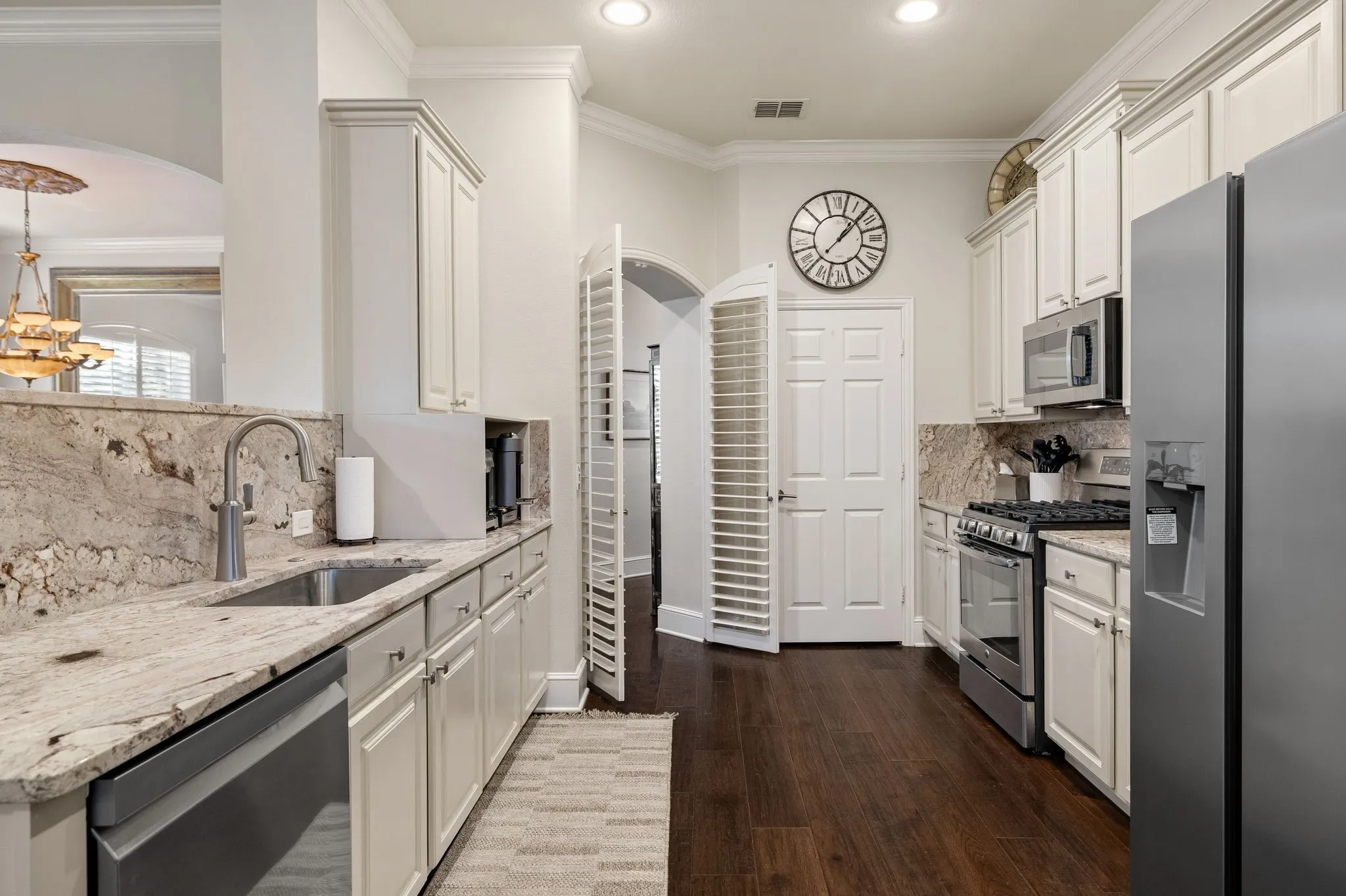 Single Family Residence For Sale in Collin County , 292 Cheyenne Drive, Fairview, Texas 75069, 2 Bedroom, 2 Bathroom, 2 Garage spaces, 2,421 Sqft, built in 2004, mls#21407454, Real Estate Agent in Fairview, Homes For Sale in Collin county, Homes For Sale in Fairview, Realtor in Fairview Texas, Real Estate Brokerage Independent Realty Texas, Luminita Cordes Realtor