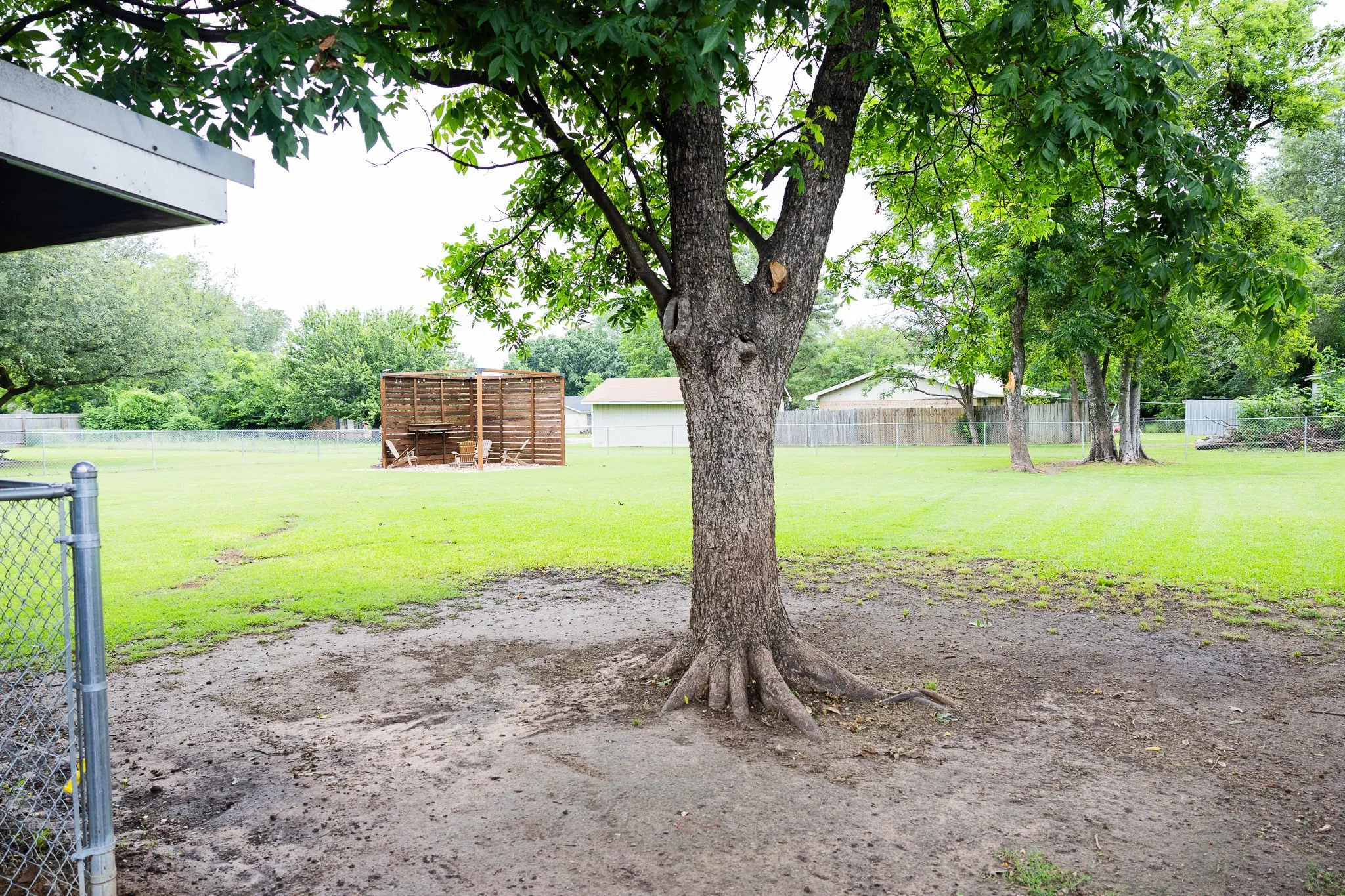 Single Family Residence For Sale in Franklin (TX) County , 508 Fleming St., Mount Vernon, Texas 75457, 2 Bedroom, 1 Bathroom, Garage spaces, 1,193 Sqft, built in 1980, mls#21405106, Real Estate Agent in Mount Vernon, Homes For Sale in Franklin (TX) county, Homes For Sale in Mount Vernon, Realtor in Mount Vernon Texas, Real Estate Brokerage Independent Realty Texas, Luminita Cordes Realtor