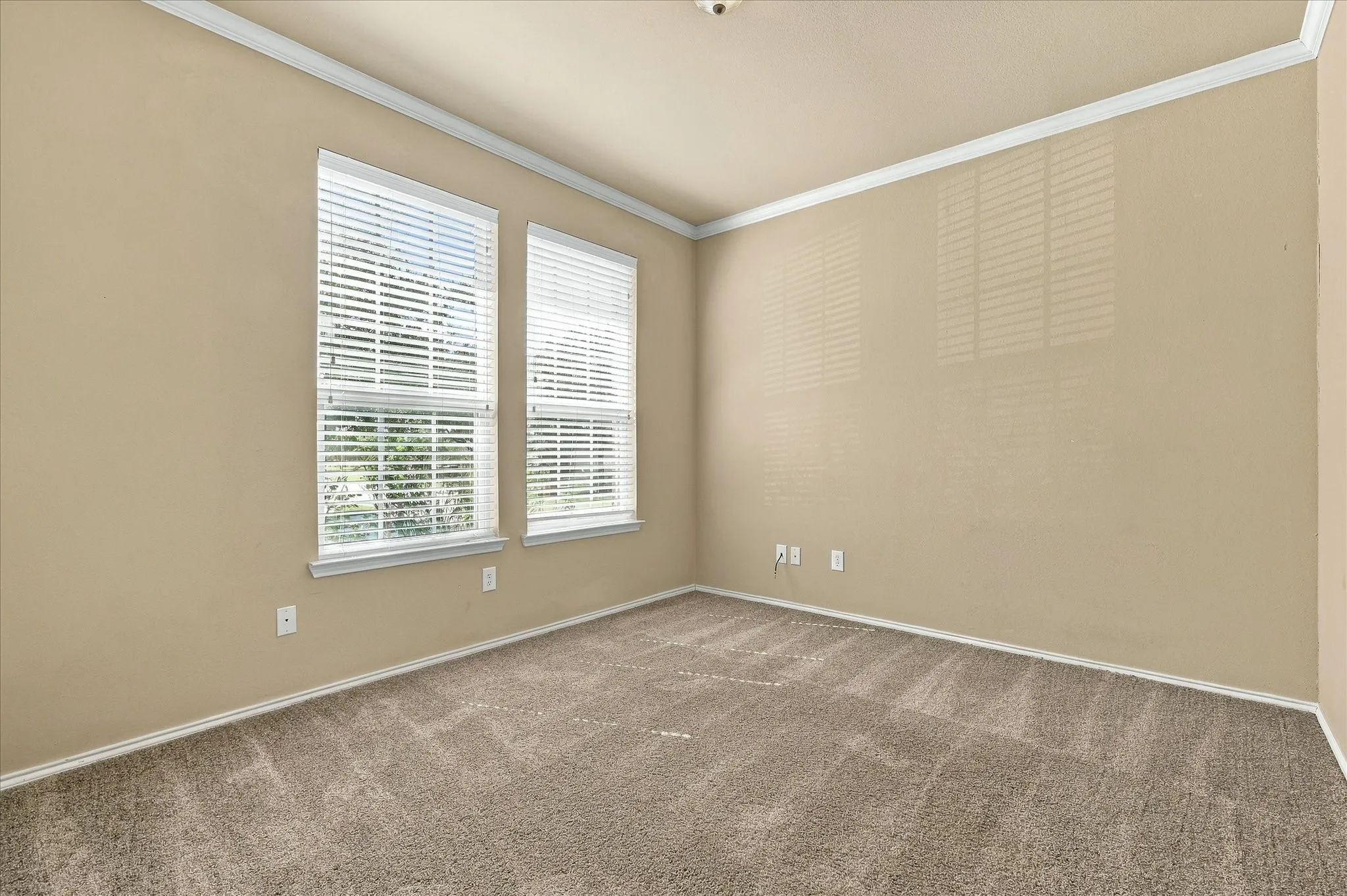 Single Family Residence For Rent in Collin County , 5832 Pebble Ridge Drive, Mc Kinney, Texas 75070, 3 Bedroom, 2 Bathroom, 2 Garage spaces, 2,098 Sqft, built in 2008, mls#21406938, Real Estate Agent in Mc Kinney, Homes For Rent in Collin county, Homes For Rent in Mc Kinney, Realtor in Mc Kinney Texas, Real Estate Brokerage Independent Realty Texas, Luminita Cordes Realtor