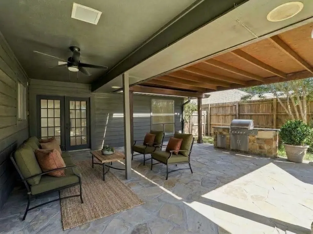 Single Family Residence For Sale in Dallas County , 6234 La Cosa Drive, Dallas, Texas 75248, 3 Bedroom, 3 Bathroom, 2 Garage spaces, 2,480 Sqft, built in 1979, mls#21404759, Real Estate Agent in Dallas, Homes For Sale in Dallas county, Homes For Sale in Dallas, Realtor in Dallas Texas, Real Estate Brokerage Independent Realty Texas, Luminita Cordes Realtor