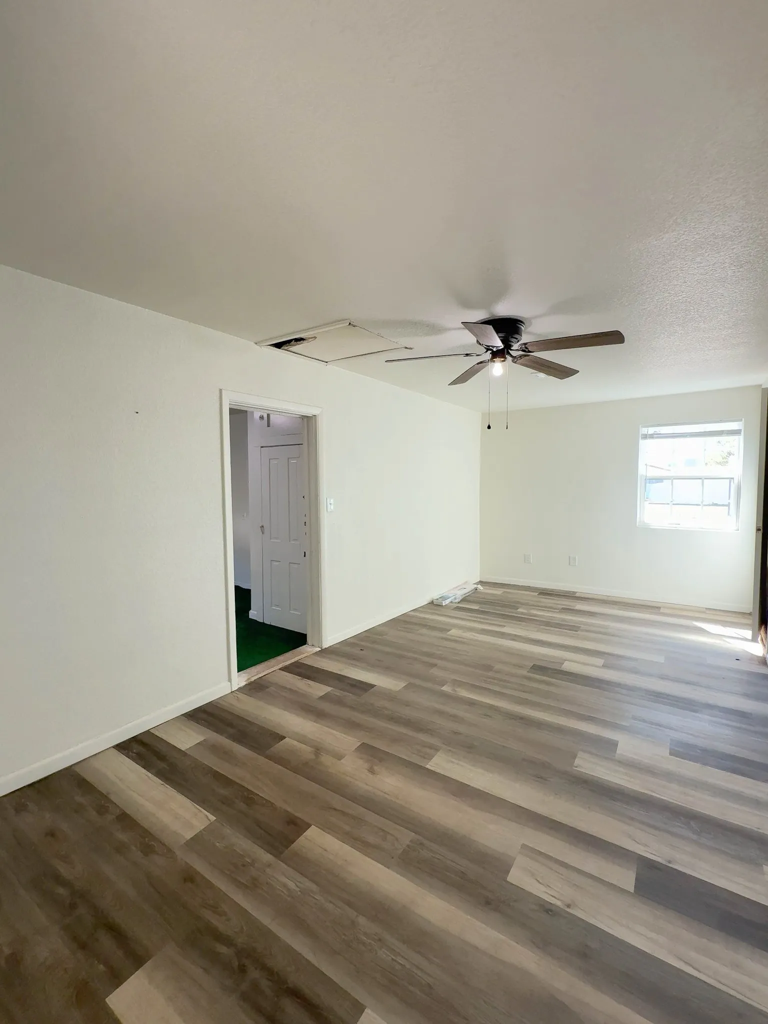 Additional bedroom in this 4-bedroom Oglesby, Texas home