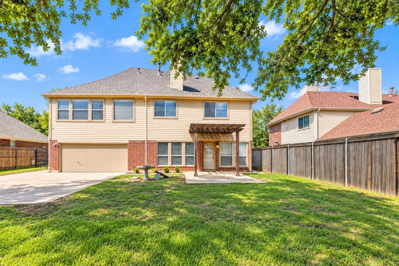 Single Family Residence For Sale in Tarrant County , 1613 Scot Lane, Keller, Texas 76248, 4 Bedroom, 3 Bathroom, 2 Garage spaces, 2,658 Sqft, built in 1994, mls#21407363, Real Estate Agent in Keller, Homes For Sale in Tarrant county, Homes For Sale in Keller, Realtor in Keller Texas, Real Estate Brokerage Independent Realty Texas, Luminita Cordes Realtor