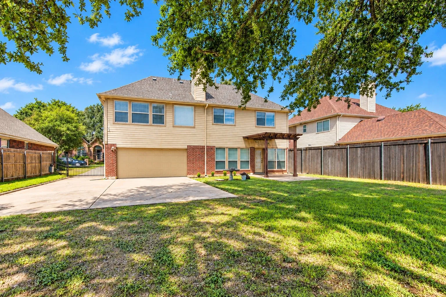 Single Family Residence For Sale in Tarrant County , 1613 Scot Lane, Keller, Texas 76248, 4 Bedroom, 3 Bathroom, 2 Garage spaces, 2,658 Sqft, built in 1994, mls#21407363, Real Estate Agent in Keller, Homes For Sale in Tarrant county, Homes For Sale in Keller, Realtor in Keller Texas, Real Estate Brokerage Independent Realty Texas, Luminita Cordes Realtor