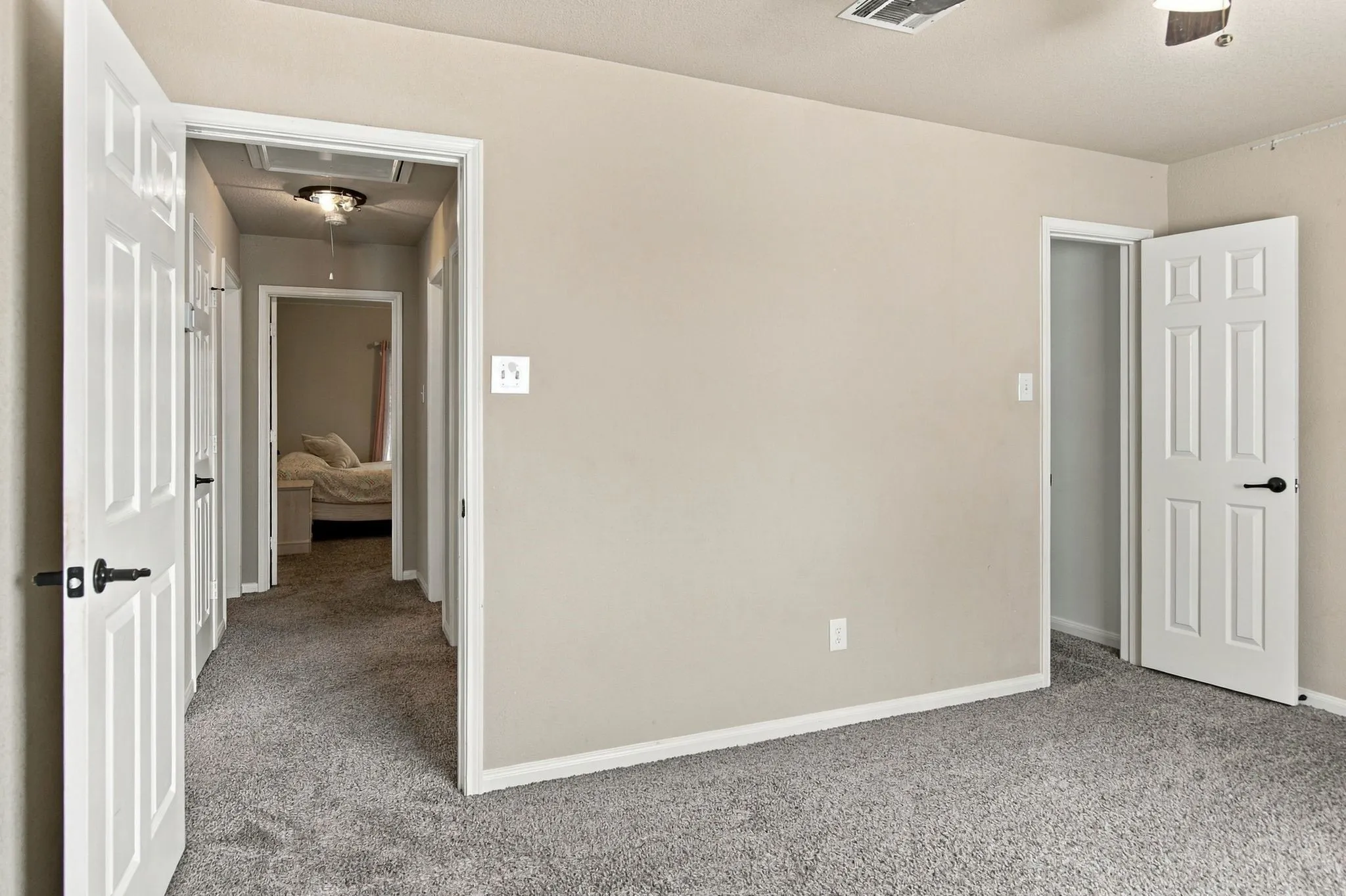 Single Family Residence For Sale in Tarrant County , 1613 Scot Lane, Keller, Texas 76248, 4 Bedroom, 3 Bathroom, 2 Garage spaces, 2,658 Sqft, built in 1994, mls#21407363, Real Estate Agent in Keller, Homes For Sale in Tarrant county, Homes For Sale in Keller, Realtor in Keller Texas, Real Estate Brokerage Independent Realty Texas, Luminita Cordes Realtor