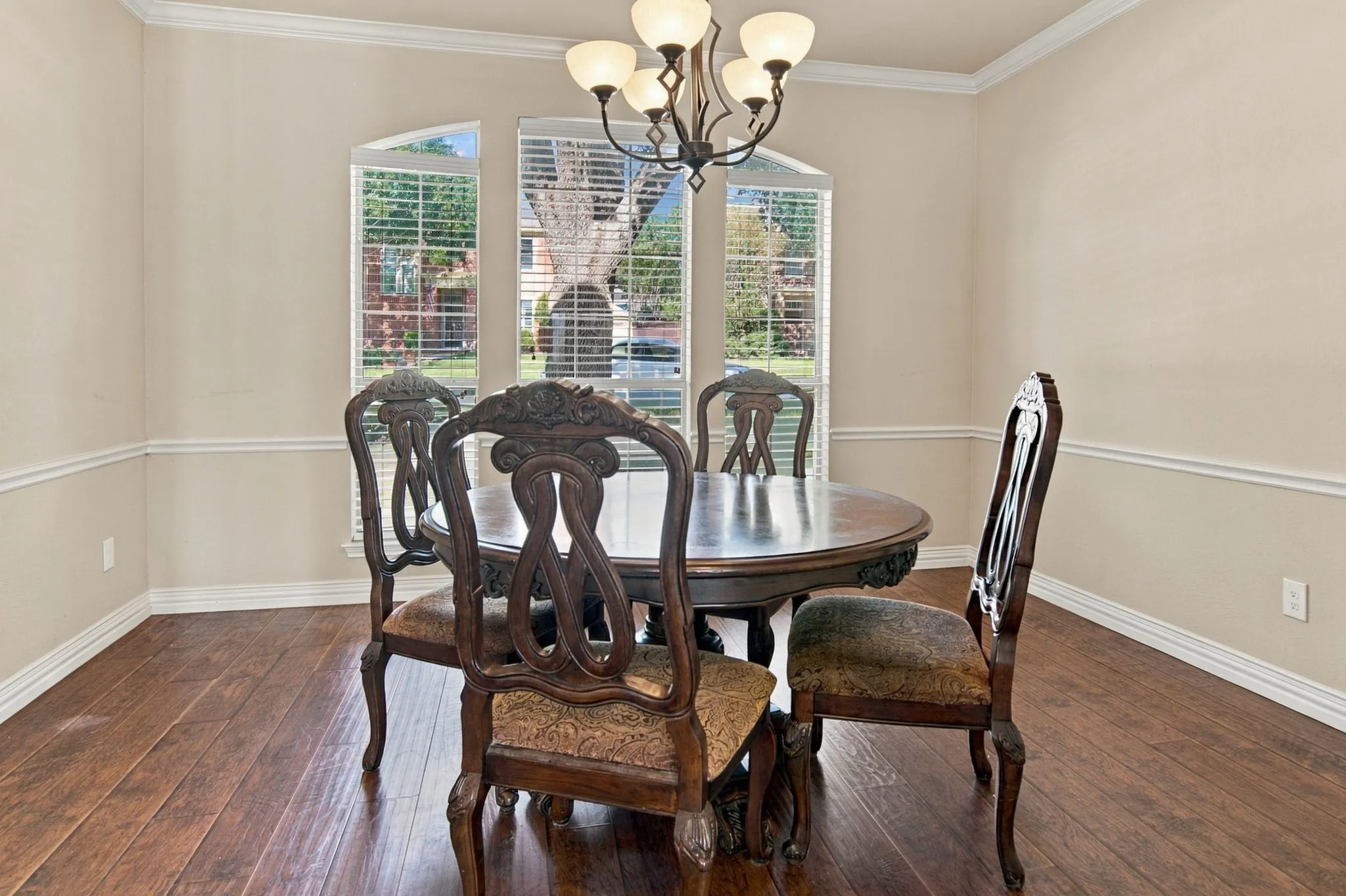 Single Family Residence For Sale in Tarrant County , 1613 Scot Lane, Keller, Texas 76248, 4 Bedroom, 3 Bathroom, 2 Garage spaces, 2,658 Sqft, built in 1994, mls#21407363, Real Estate Agent in Keller, Homes For Sale in Tarrant county, Homes For Sale in Keller, Realtor in Keller Texas, Real Estate Brokerage Independent Realty Texas, Luminita Cordes Realtor