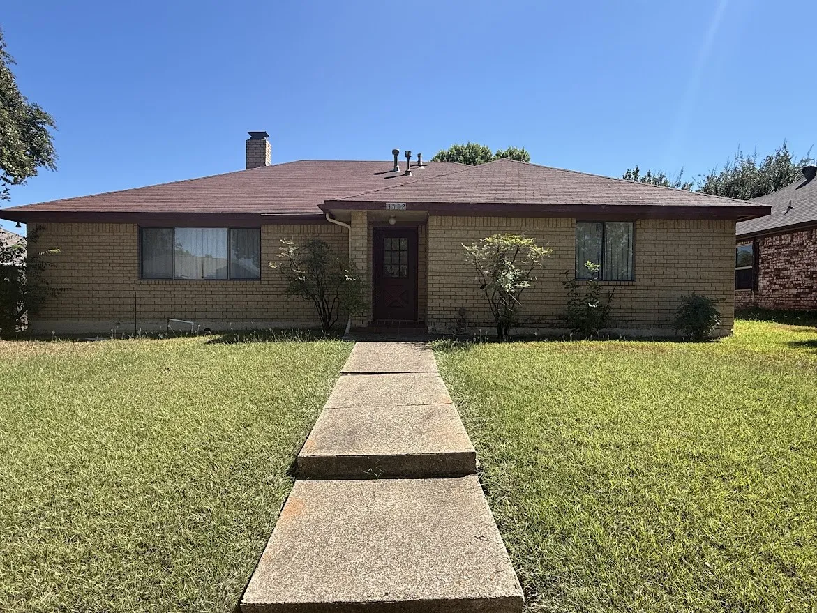 Single Family Residence For Sale