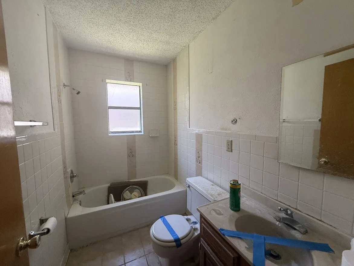 Single Family Residence For Sale in Dallas County , 3502 Lilac Lane, Rowlett, Texas 75089, 3 Bedroom, 2 Bathroom, 2 Garage spaces, 1,703 Sqft, built in 1986, mls#21404846, Real Estate Agent in Rowlett, Homes For Sale in Dallas county, Homes For Sale in Rowlett, Realtor in Rowlett Texas, Real Estate Brokerage Independent Realty Texas, Luminita Cordes Realtor
