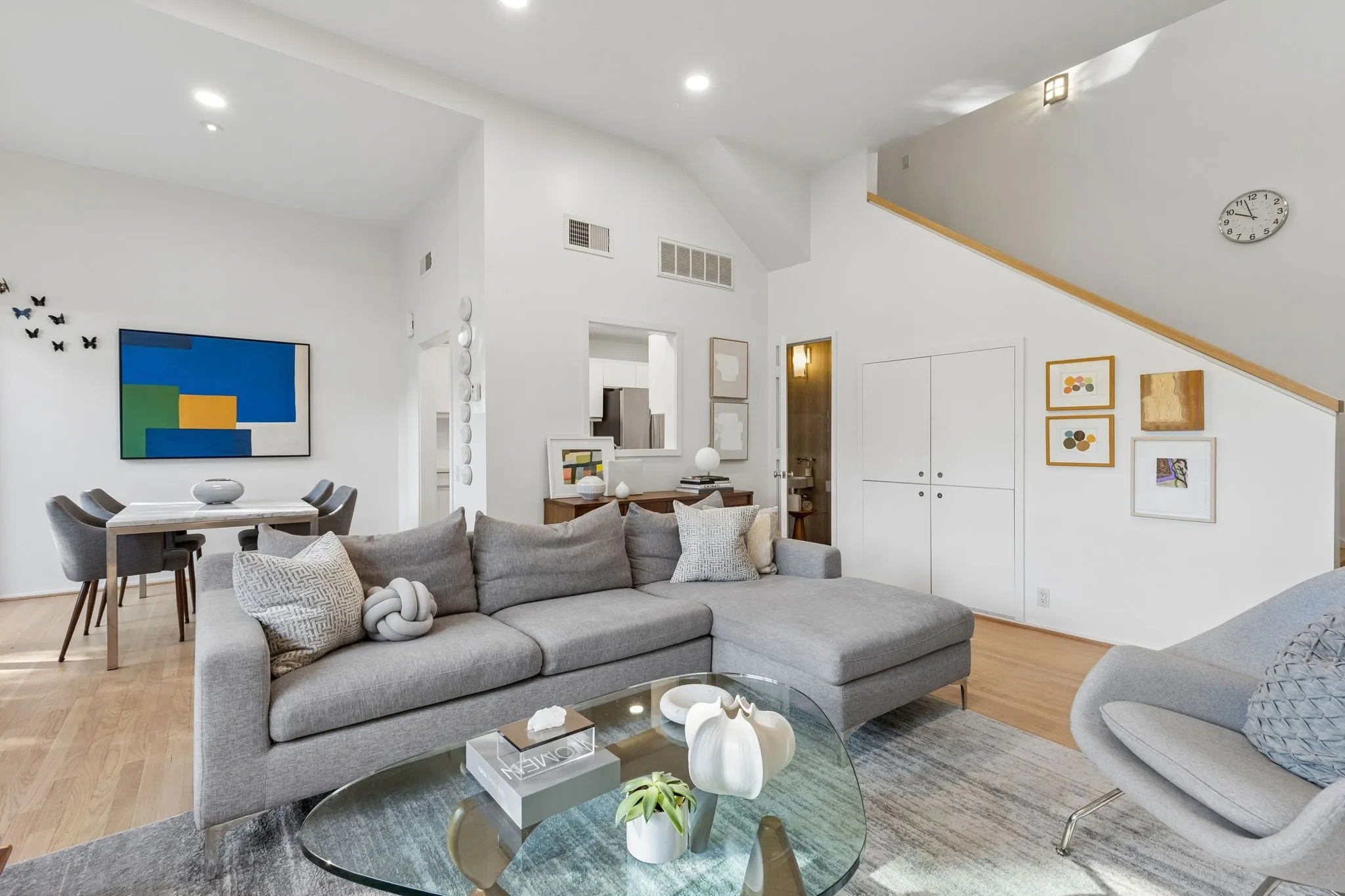 Condominium For Sale in Dallas County , 5990 Lindenshire Lane 121, Dallas, Texas 75230, 2 Bedroom, 3 Bathroom, 2 Garage spaces, 1,408 Sqft, built in 1984, mls#21407387, Real Estate Agent in Dallas, Homes For Sale in Dallas county, Homes For Sale in Dallas, Realtor in Dallas Texas, Real Estate Brokerage Independent Realty Texas, Luminita Cordes Realtor
