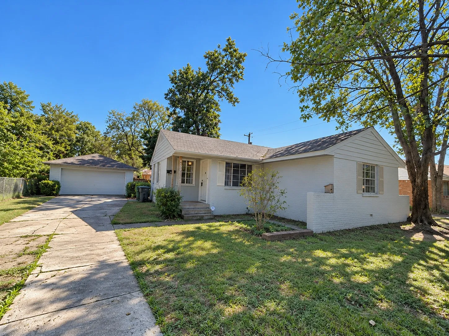 Single Family Residence For Sale in Dallas County , 10308 Estacado Drive, Dallas, Texas 75228, 3 Bedroom, 1 Bathroom, 2 Garage spaces, 1,250 Sqft, built in 1953, mls#21407477, Real Estate Agent in Dallas, Homes For Sale in Dallas county, Homes For Sale in Dallas, Realtor in Dallas Texas, Real Estate Brokerage Independent Realty Texas, Luminita Cordes Realtor