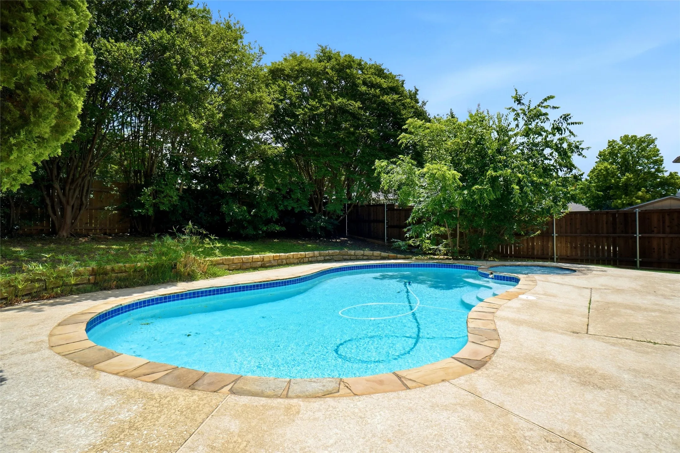 Single Family Residence For Sale in Denton County , 5308 Summerfields Drive, Flower Mound, Texas 75028, 4 Bedroom, 3 Bathroom, 2 Garage spaces, 3,578 Sqft, built in 1989, mls#21407165, Real Estate Agent in Flower Mound, Homes For Sale in Denton county, Homes For Sale in Flower Mound, Realtor in Flower Mound Texas, Real Estate Brokerage Independent Realty Texas, Luminita Cordes Realtor