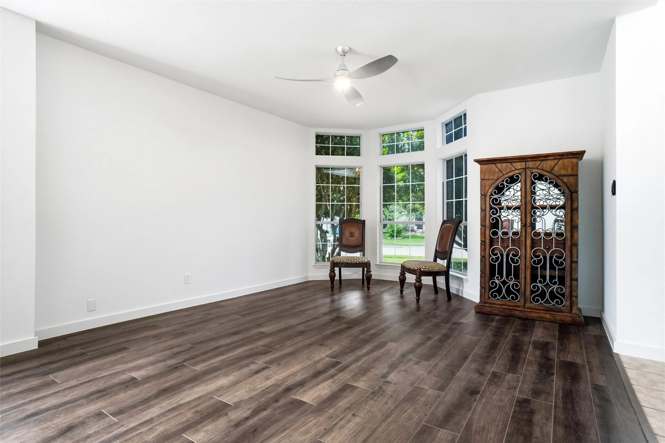Single Family Residence For Sale in Denton County , 5308 Summerfields Drive, Flower Mound, Texas 75028, 4 Bedroom, 3 Bathroom, 2 Garage spaces, 3,578 Sqft, built in 1989, mls#21407165, Real Estate Agent in Flower Mound, Homes For Sale in Denton county, Homes For Sale in Flower Mound, Realtor in Flower Mound Texas, Real Estate Brokerage Independent Realty Texas, Luminita Cordes Realtor