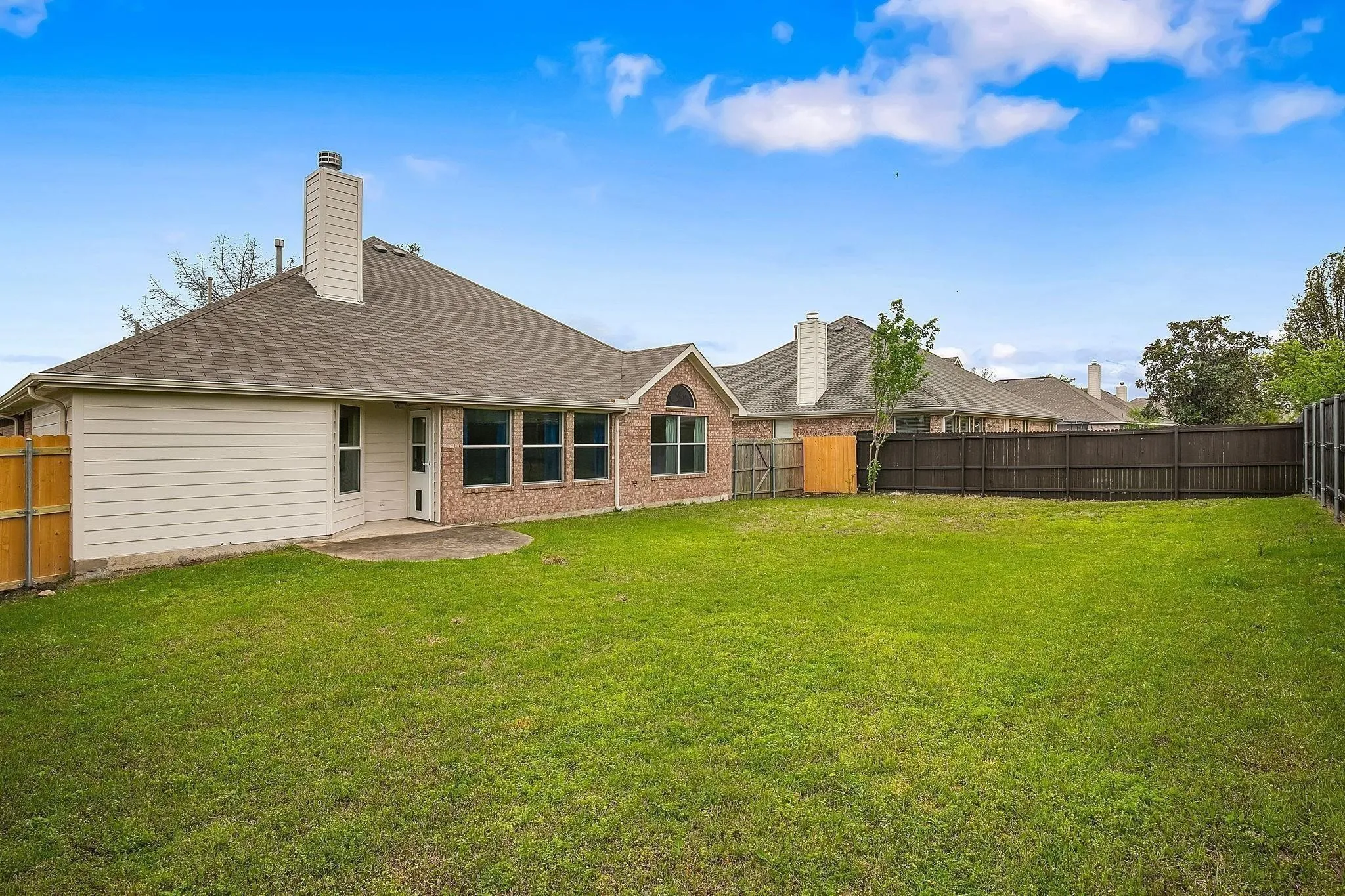 Single Family Residence For Rent in Collin County , 3404 Oleander Drive, Wylie, Texas 75098, 3 Bedroom, 2 Bathroom, 2 Garage spaces, 1,979 Sqft, built in 2002, mls#21407485, Real Estate Agent in Wylie, Homes For Rent in Collin county, Homes For Rent in Wylie, Realtor in Wylie Texas, Real Estate Brokerage Independent Realty Texas, Luminita Cordes Realtor