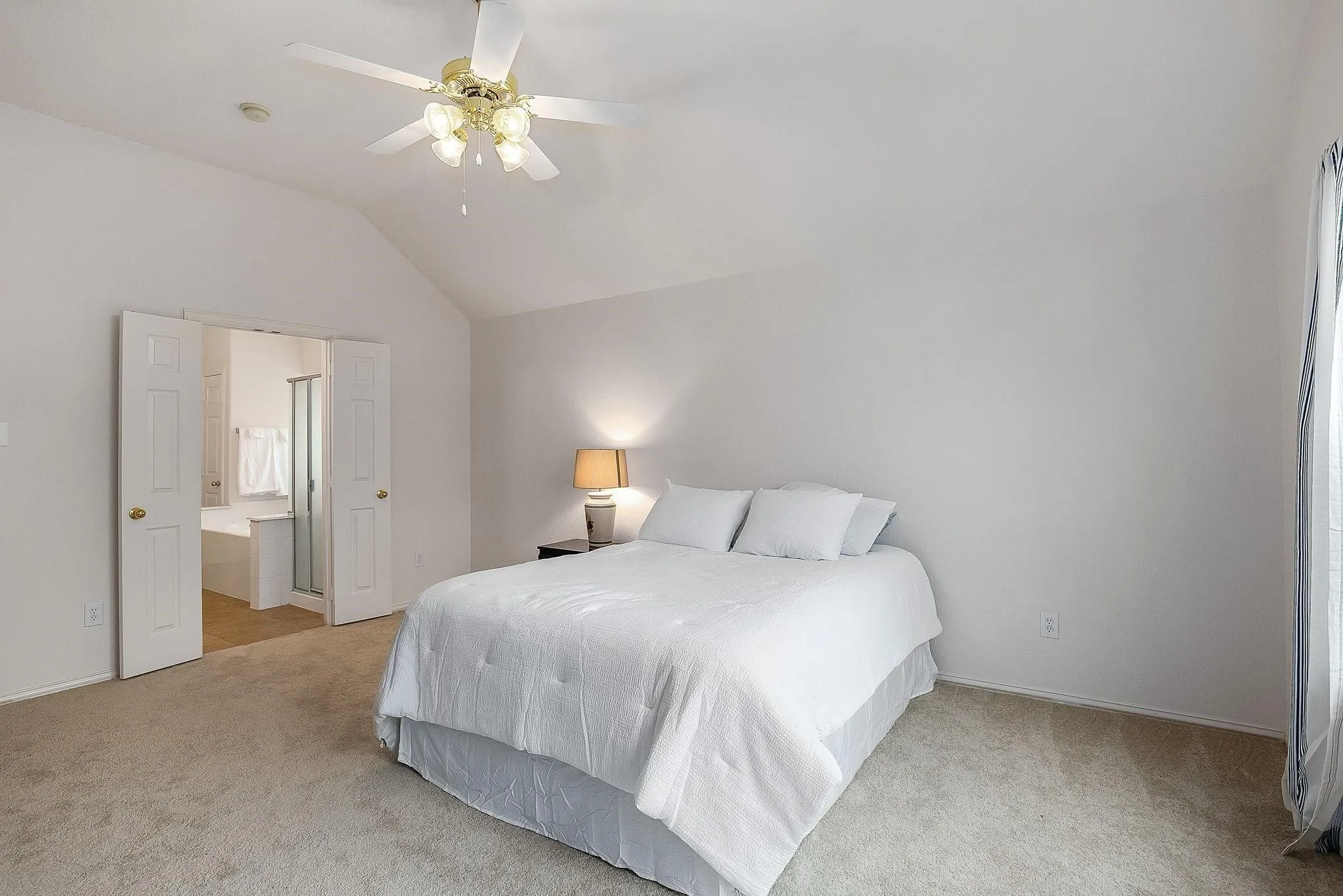 Single Family Residence For Rent in Collin County , 3404 Oleander Drive, Wylie, Texas 75098, 3 Bedroom, 2 Bathroom, 2 Garage spaces, 1,979 Sqft, built in 2002, mls#21407485, Real Estate Agent in Wylie, Homes For Rent in Collin county, Homes For Rent in Wylie, Realtor in Wylie Texas, Real Estate Brokerage Independent Realty Texas, Luminita Cordes Realtor