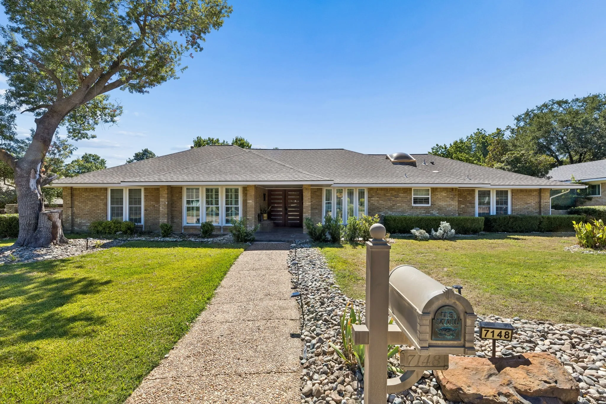 Single Family Residence For Sale