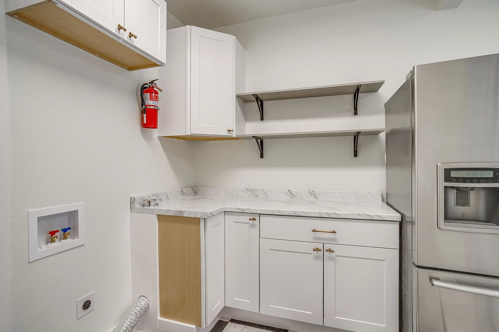 Single Family Residence For Rent in Tarrant County , 1325 Hurley Avenue, Fort Worth, Texas 76104, 3 Bedroom, 1 Bathroom, Garage spaces, 1,032 Sqft, built in 1920, mls#21407352, Real Estate Agent in Fort Worth, Homes For Rent in Tarrant county, Homes For Rent in Fort Worth, Realtor in Fort Worth Texas, Real Estate Brokerage Independent Realty Texas, Luminita Cordes Realtor