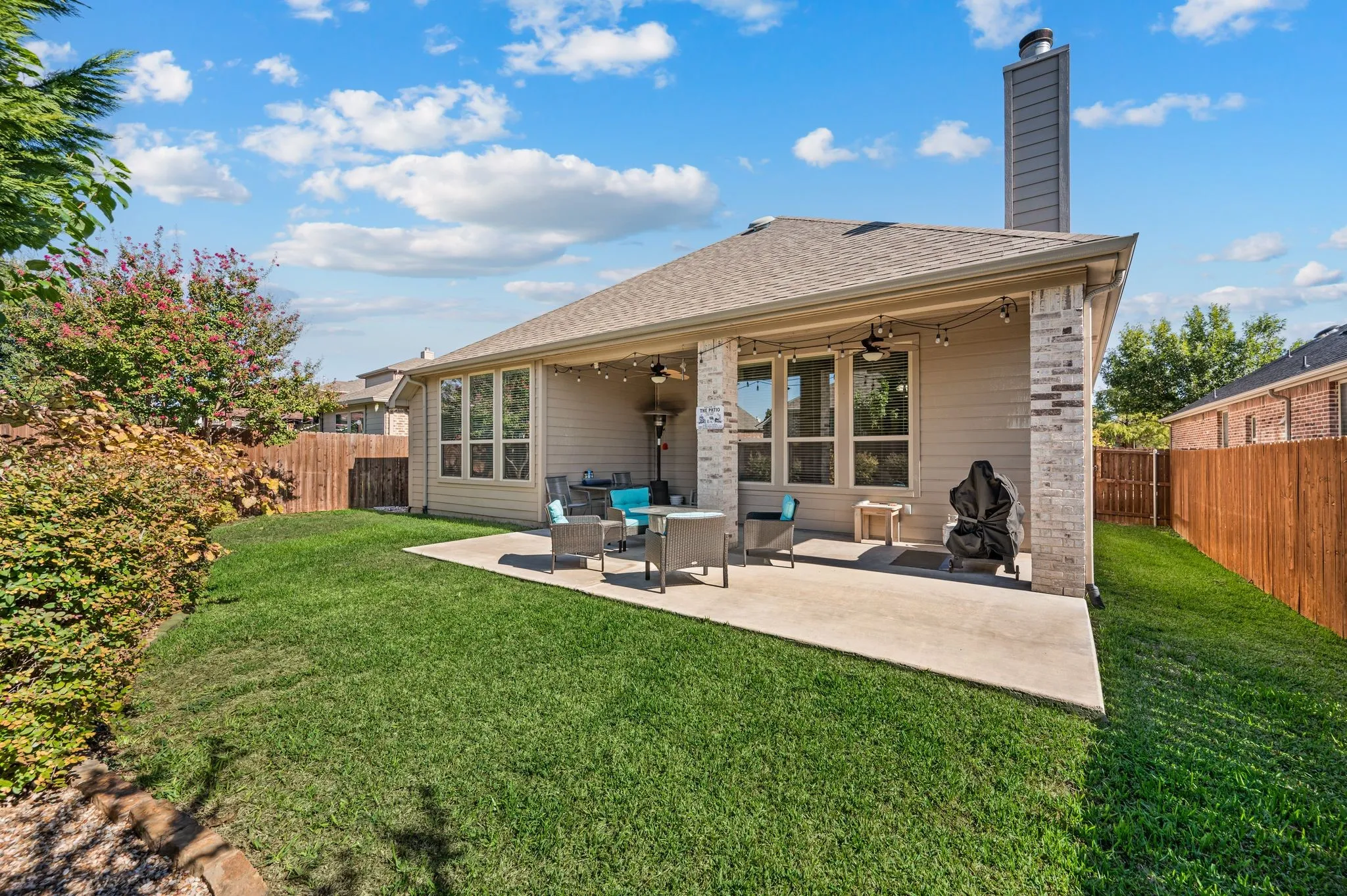 Single Family Residence For Sale in Tarrant County , 613 Ricochet Drive, Fort Worth, Texas 76131, 3 Bedroom, 3 Bathroom, 2 Garage spaces, 2,474 Sqft, built in 2013, mls#21392893, Real Estate Agent in Fort Worth, Homes For Sale in Tarrant county, Homes For Sale in Fort Worth, Realtor in Fort Worth Texas, Real Estate Brokerage Independent Realty Texas, Luminita Cordes Realtor