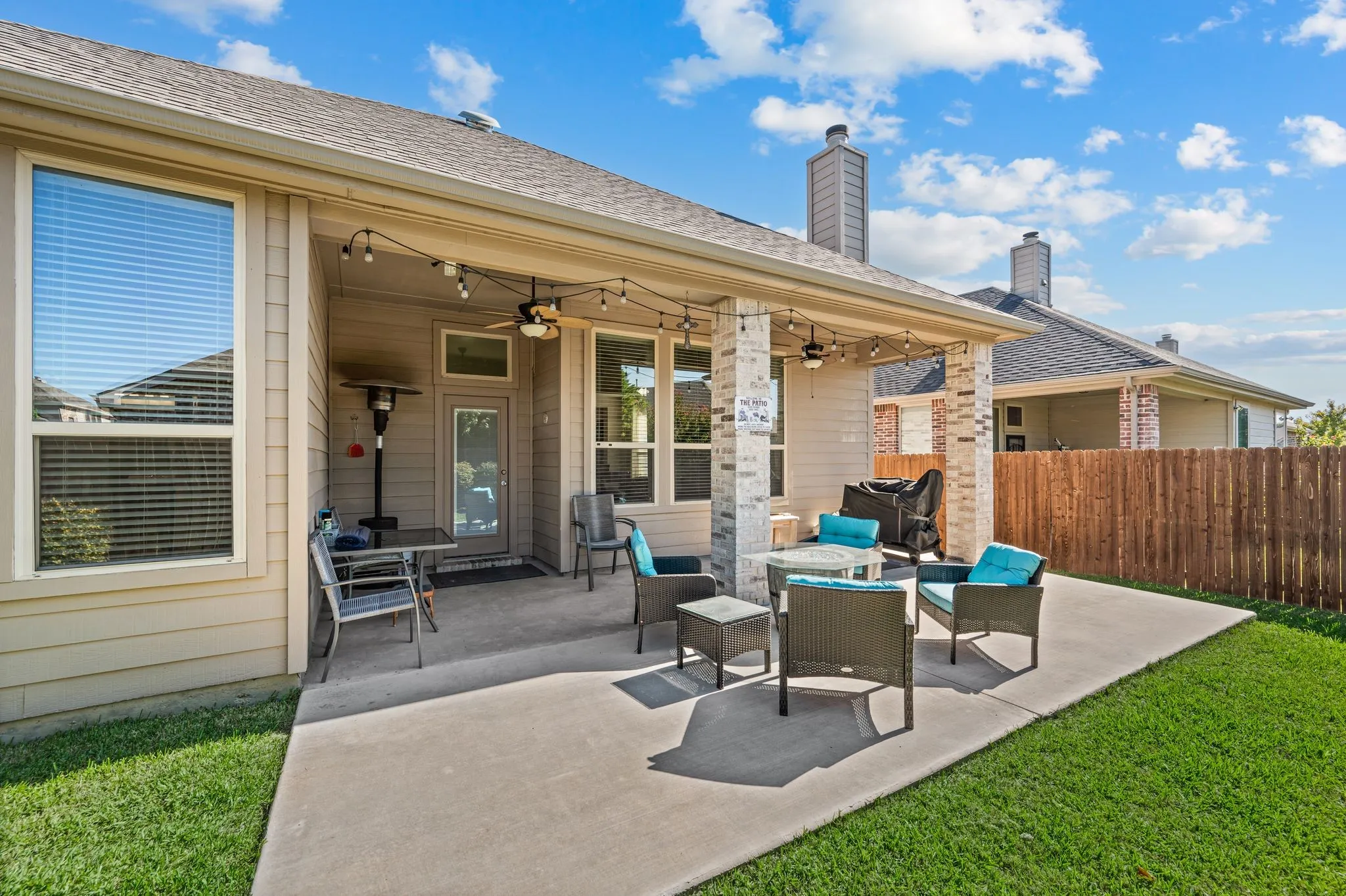 Single Family Residence For Sale in Tarrant County , 613 Ricochet Drive, Fort Worth, Texas 76131, 3 Bedroom, 3 Bathroom, 2 Garage spaces, 2,474 Sqft, built in 2013, mls#21392893, Real Estate Agent in Fort Worth, Homes For Sale in Tarrant county, Homes For Sale in Fort Worth, Realtor in Fort Worth Texas, Real Estate Brokerage Independent Realty Texas, Luminita Cordes Realtor