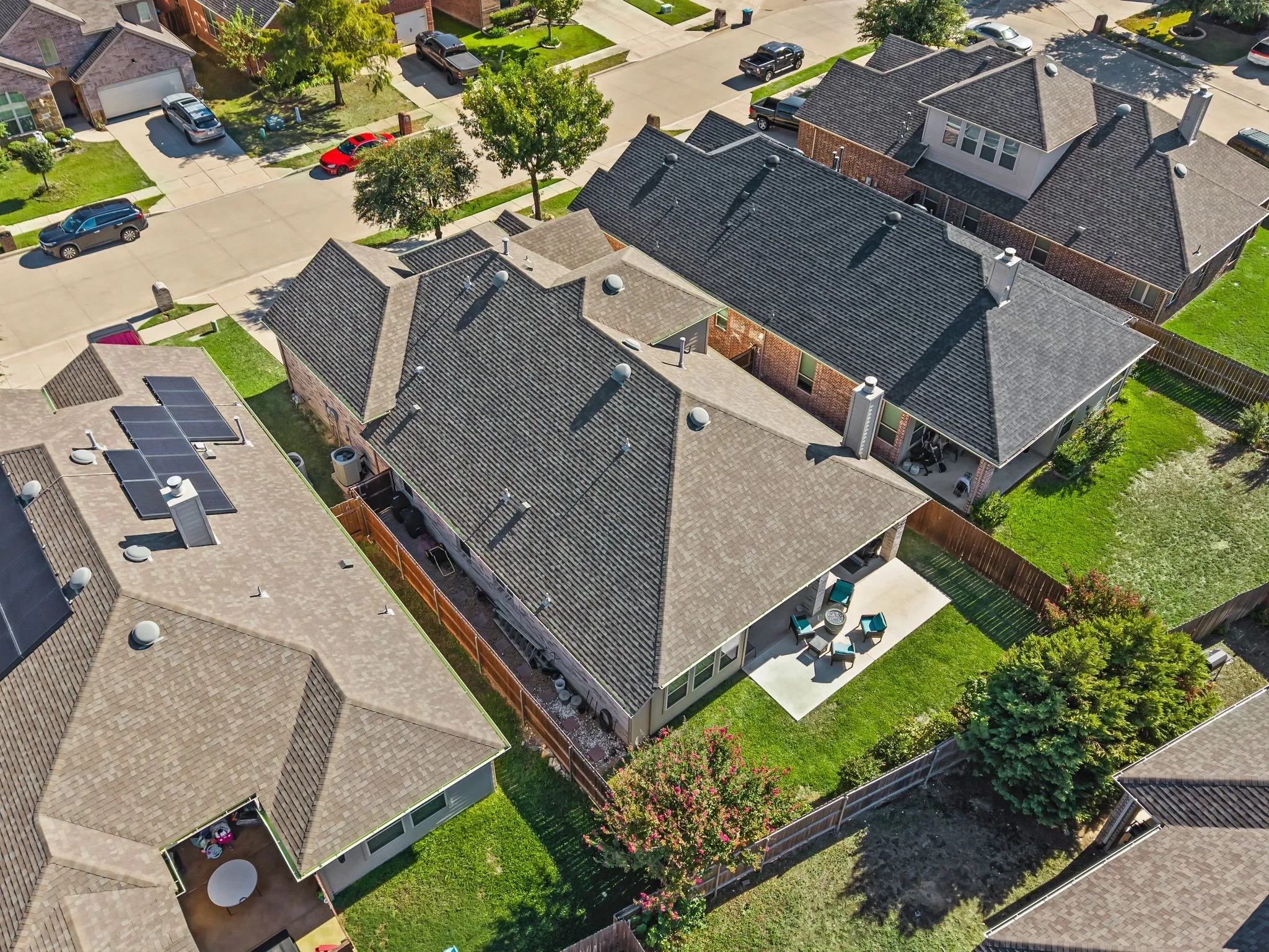 Single Family Residence For Sale in Tarrant County , 613 Ricochet Drive, Fort Worth, Texas 76131, 3 Bedroom, 3 Bathroom, 2 Garage spaces, 2,474 Sqft, built in 2013, mls#21392893, Real Estate Agent in Fort Worth, Homes For Sale in Tarrant county, Homes For Sale in Fort Worth, Realtor in Fort Worth Texas, Real Estate Brokerage Independent Realty Texas, Luminita Cordes Realtor
