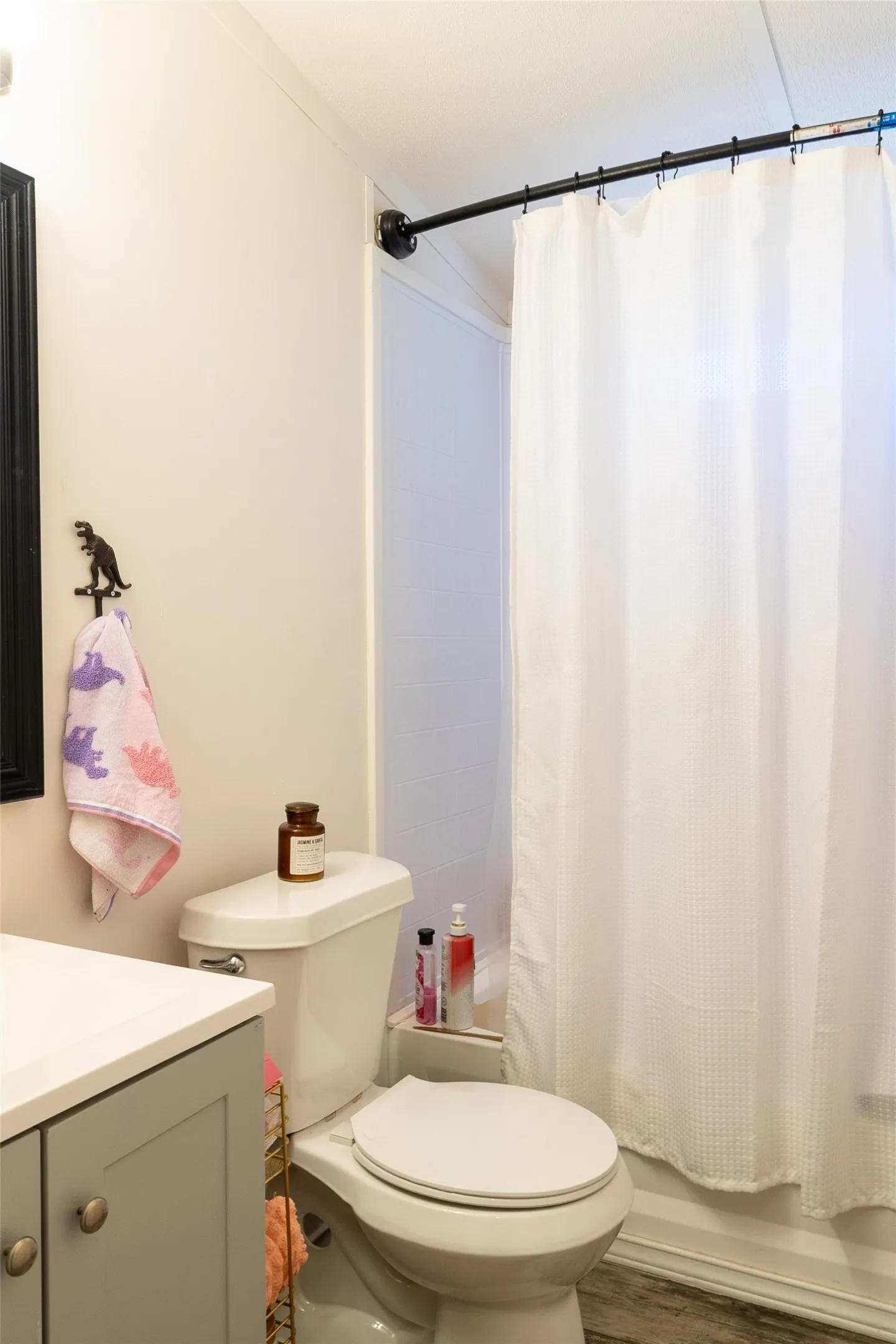 Manufactured Home For Sale in Somervell County , 1433 S Fm 56, Glen Rose, Texas 76043, 3 Bedroom, 2 Bathroom, Garage spaces, 1,664 Sqft, built in 2025, mls#21405650, Real Estate Agent in Glen Rose, Homes For Sale in Somervell county, Homes For Sale in Glen Rose, Realtor in Glen Rose Texas, Real Estate Brokerage Independent Realty Texas, Luminita Cordes Realtor