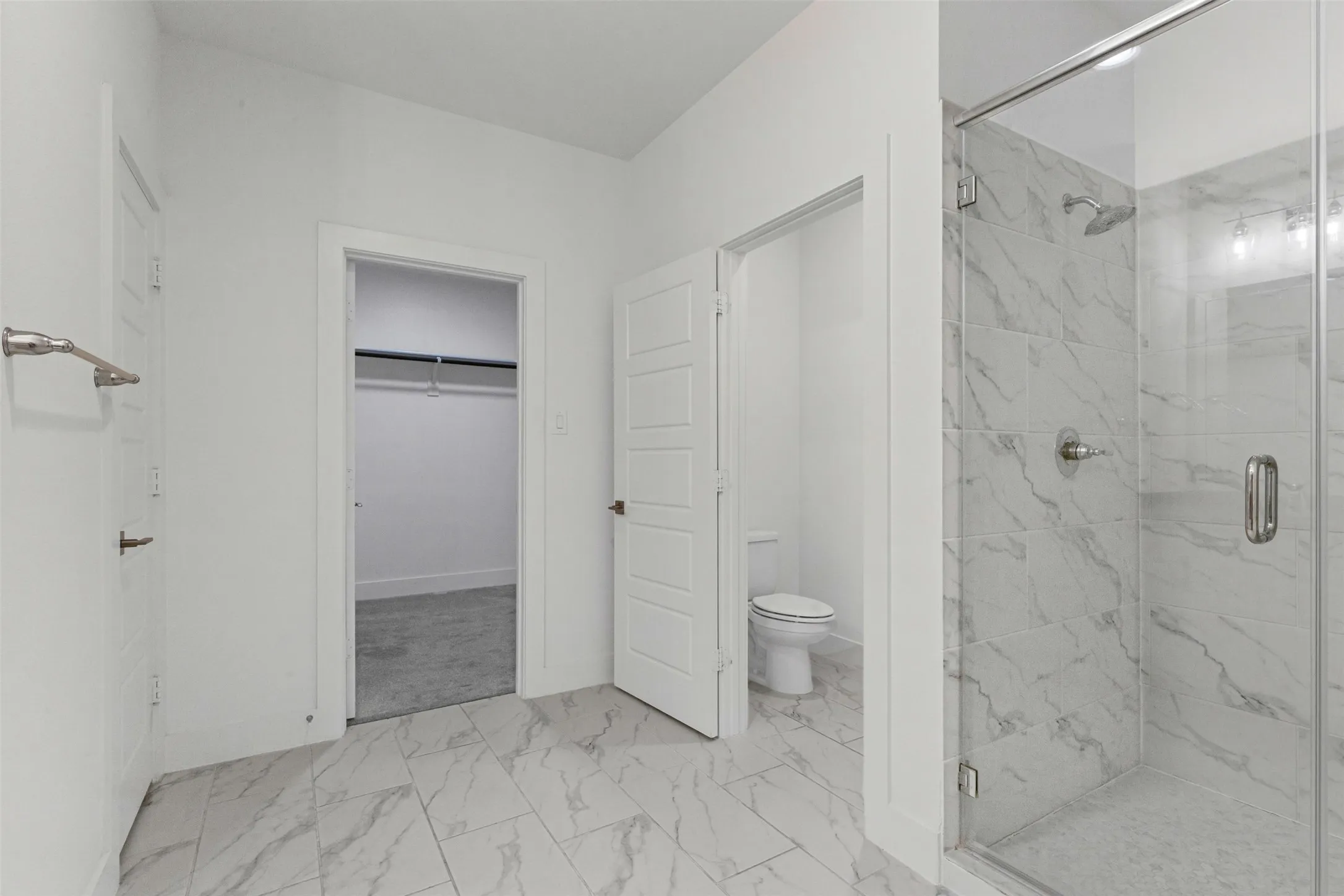 Single Family Residence For Sale in Tarrant County , 2821 Stanley Avenue, Fort Worth, Texas 76110, 3 Bedroom, 3 Bathroom, 2 Garage spaces, 1,902 Sqft, built in 2020, mls#21406132, Real Estate Agent in Fort Worth, Homes For Sale in Tarrant county, Homes For Sale in Fort Worth, Realtor in Fort Worth Texas, Real Estate Brokerage Independent Realty Texas, Luminita Cordes Realtor