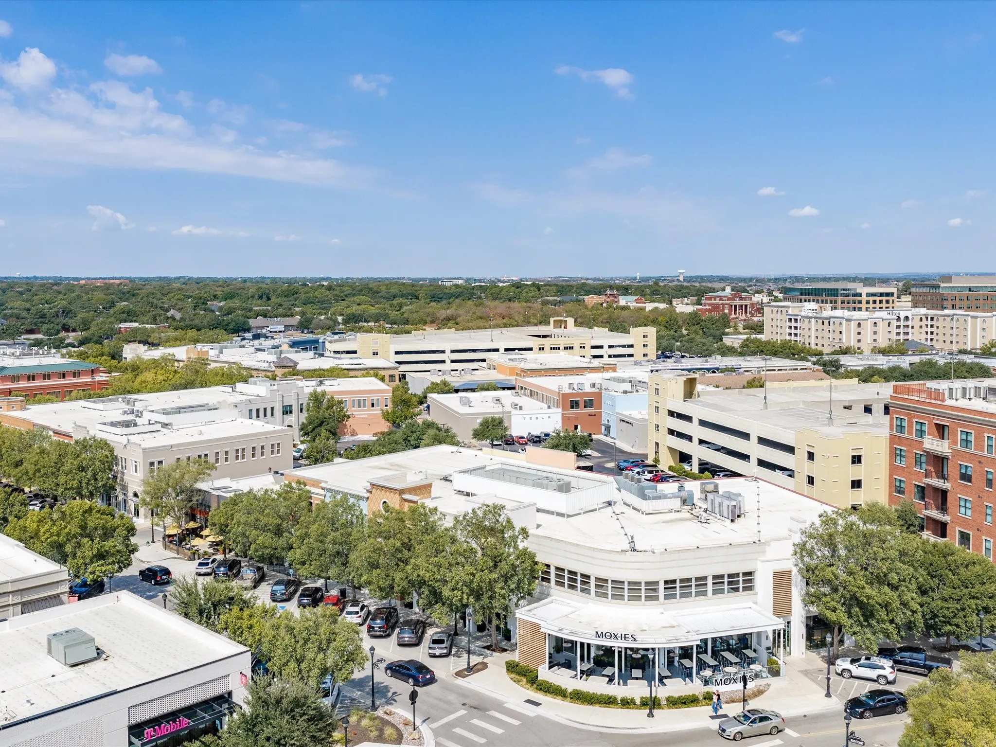 Townhouse For Rent in Tarrant County , 163 Summit Avenue, Southlake, Texas 76092, 3 Bedroom, 4 Bathroom, 2 Garage spaces, 2,902 Sqft, built in 2005, mls#21407216, Real Estate Agent in Southlake, Homes For Rent in Tarrant county, Homes For Rent in Southlake, Realtor in Southlake Texas, Real Estate Brokerage Independent Realty Texas, Luminita Cordes Realtor