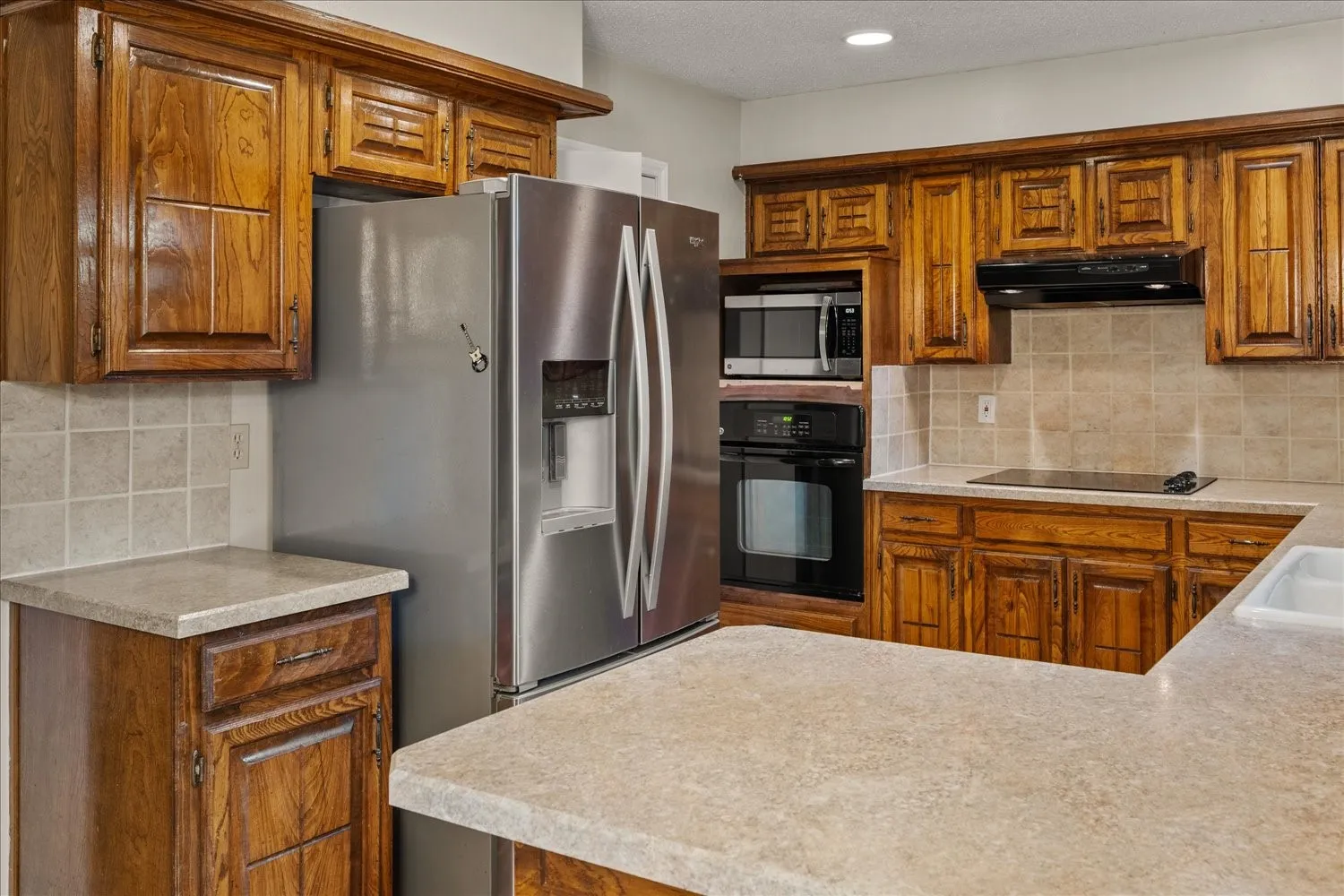 Single Family Residence For Sale in Dallas County , 1919 Baylor Drive, Richardson, Texas 75081, 3 Bedroom, 2 Bathroom, 2 Garage spaces, 1,942 Sqft, built in 1977, mls#21404968, Real Estate Agent in Richardson, Homes For Sale in Dallas county, Homes For Sale in Richardson, Realtor in Richardson Texas, Real Estate Brokerage Independent Realty Texas, Luminita Cordes Realtor