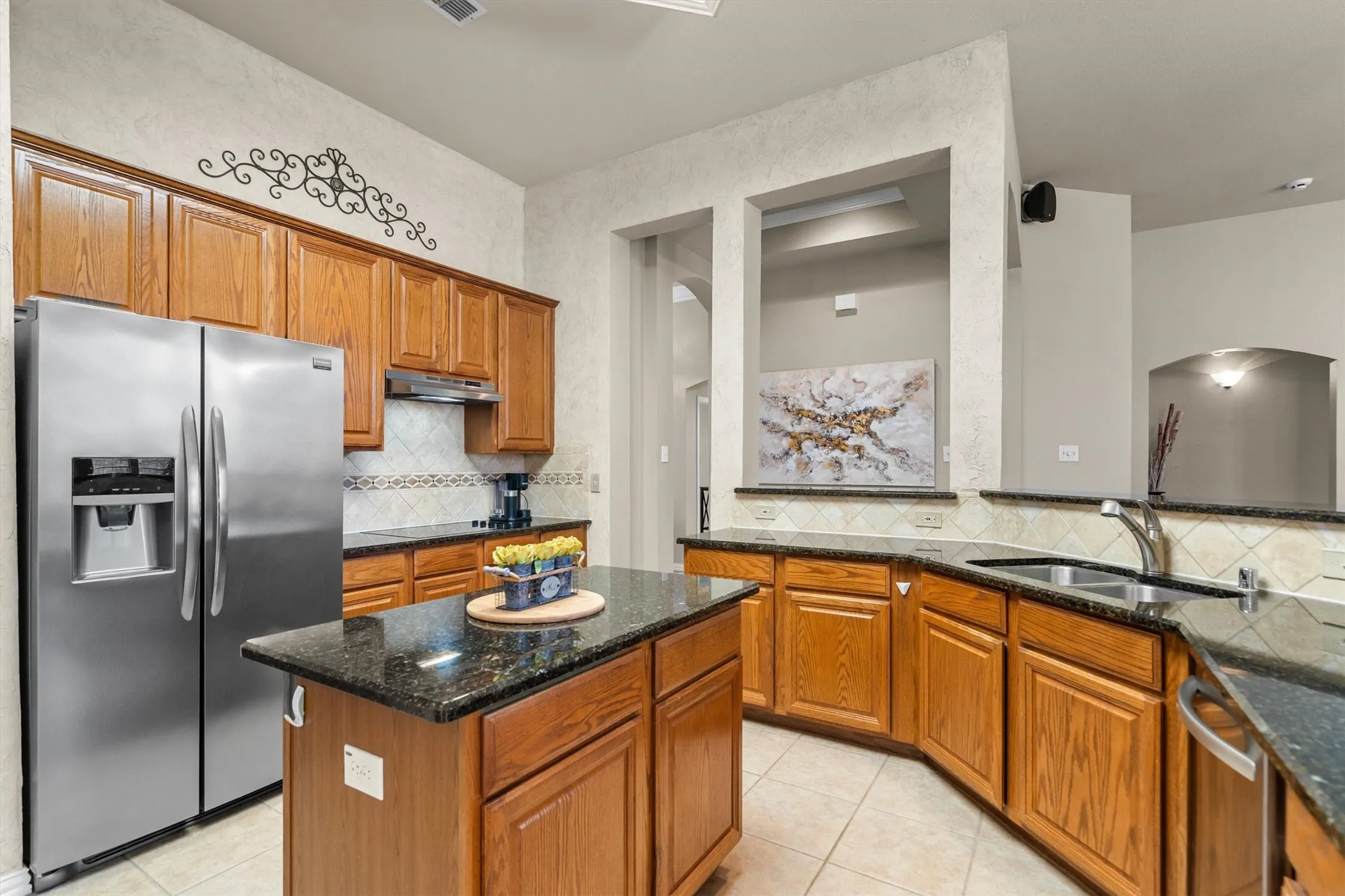 Single Family Residence For Sale in Denton County , 2709 Lake Ville Lane, Flower Mound, Texas 75022, 3 Bedroom, 2 Bathroom, 2 Garage spaces, 2,358 Sqft, built in 1994, mls#21406707, Real Estate Agent in Flower Mound, Homes For Sale in Denton county, Homes For Sale in Flower Mound, Realtor in Flower Mound Texas, Real Estate Brokerage Independent Realty Texas, Luminita Cordes Realtor