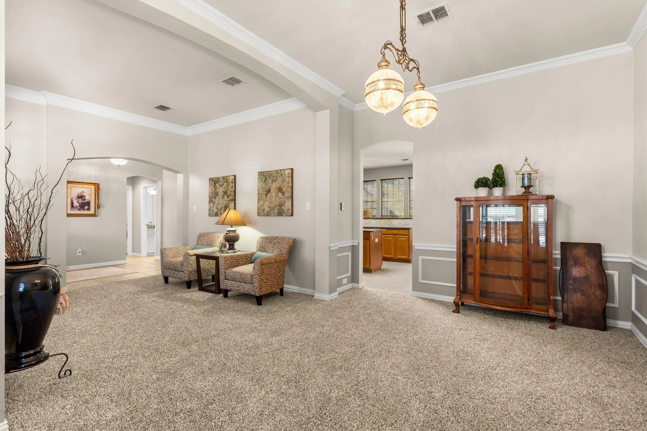 Single Family Residence For Sale in Denton County , 2709 Lake Ville Lane, Flower Mound, Texas 75022, 3 Bedroom, 2 Bathroom, 2 Garage spaces, 2,358 Sqft, built in 1994, mls#21406707, Real Estate Agent in Flower Mound, Homes For Sale in Denton county, Homes For Sale in Flower Mound, Realtor in Flower Mound Texas, Real Estate Brokerage Independent Realty Texas, Luminita Cordes Realtor