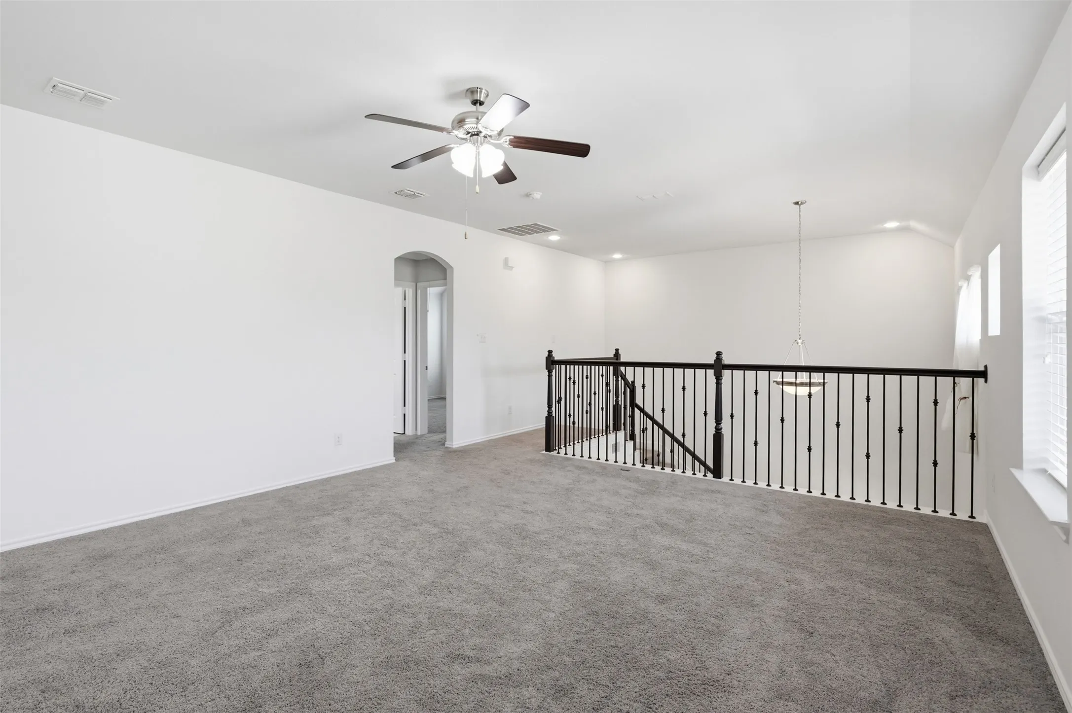 Large flex room upstairs that can be used as a 2nd living area, game room, etc.