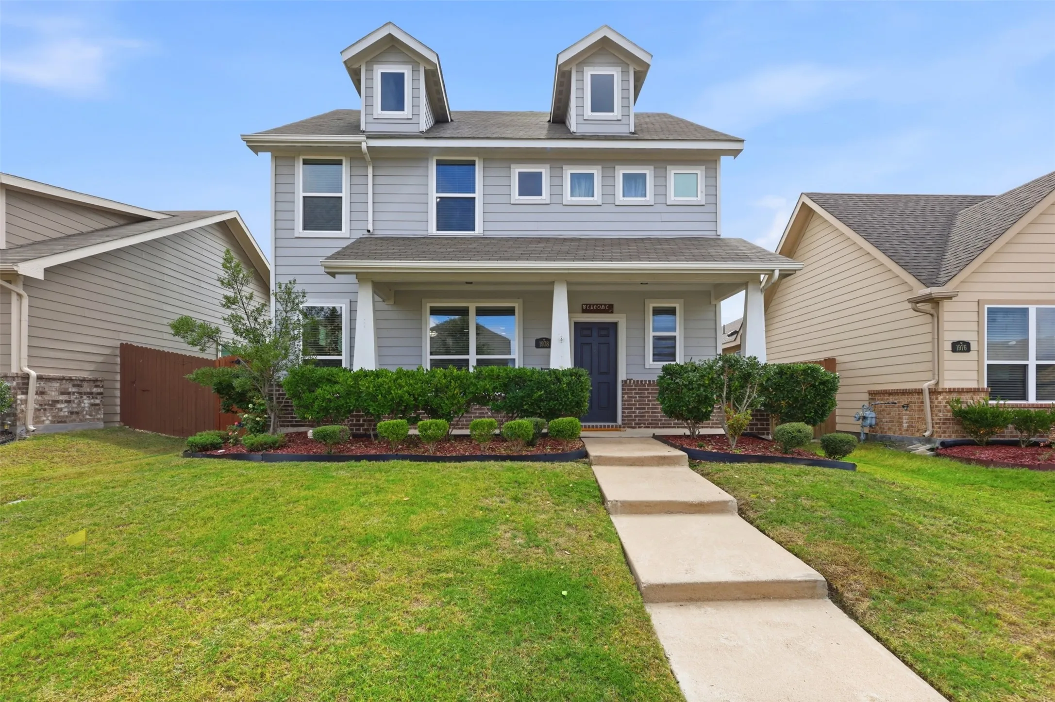 Single Family Residence For Sale in Kaufman County , 1978 Sunnybrook Drive, Heartland, Texas 75126, 3 Bedroom, 3 Bathroom, 2 Garage spaces, 2,172 Sqft, built in 2018, mls#21404839, Real Estate Agent in Heartland, Homes For Sale in Kaufman county, Homes For Sale in Heartland, Realtor in Heartland Texas, Real Estate Brokerage Independent Realty Texas, Luminita Cordes Realtor