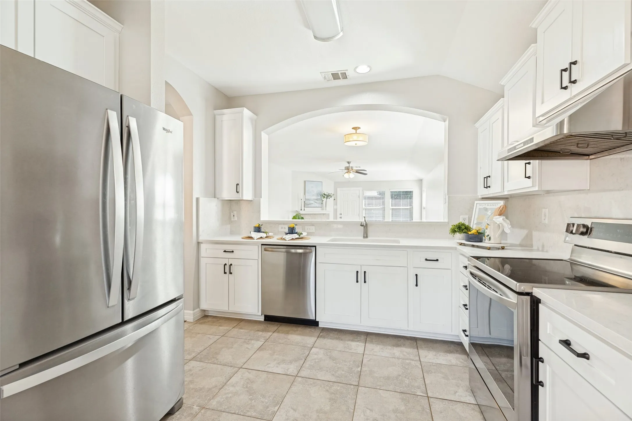 Single Family Residence For Sale in Collin County , 5825 Quicksilver Drive, Mc Kinney, Texas 75070, 3 Bedroom, 2 Bathroom, 2 Garage spaces, 1,706 Sqft, built in 2006, mls#21404281, Real Estate Agent in Mc Kinney, Homes For Sale in Collin county, Homes For Sale in Mc Kinney, Realtor in Mc Kinney Texas, Real Estate Brokerage Independent Realty Texas, Luminita Cordes Realtor